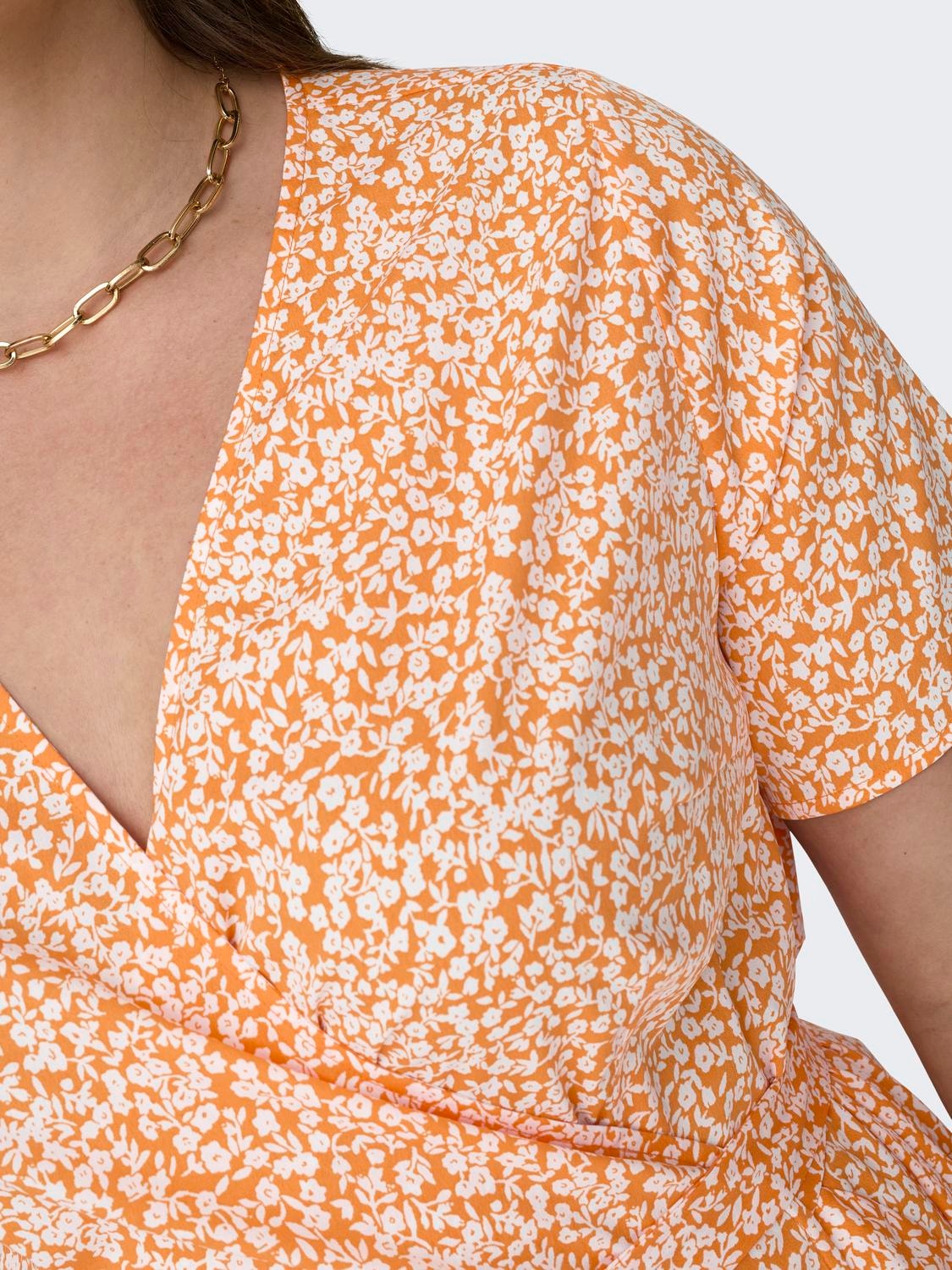 ONLY Normal geschnitten V-Ausschnitt Kurzes Kleid -Flame Orange - 15252210
