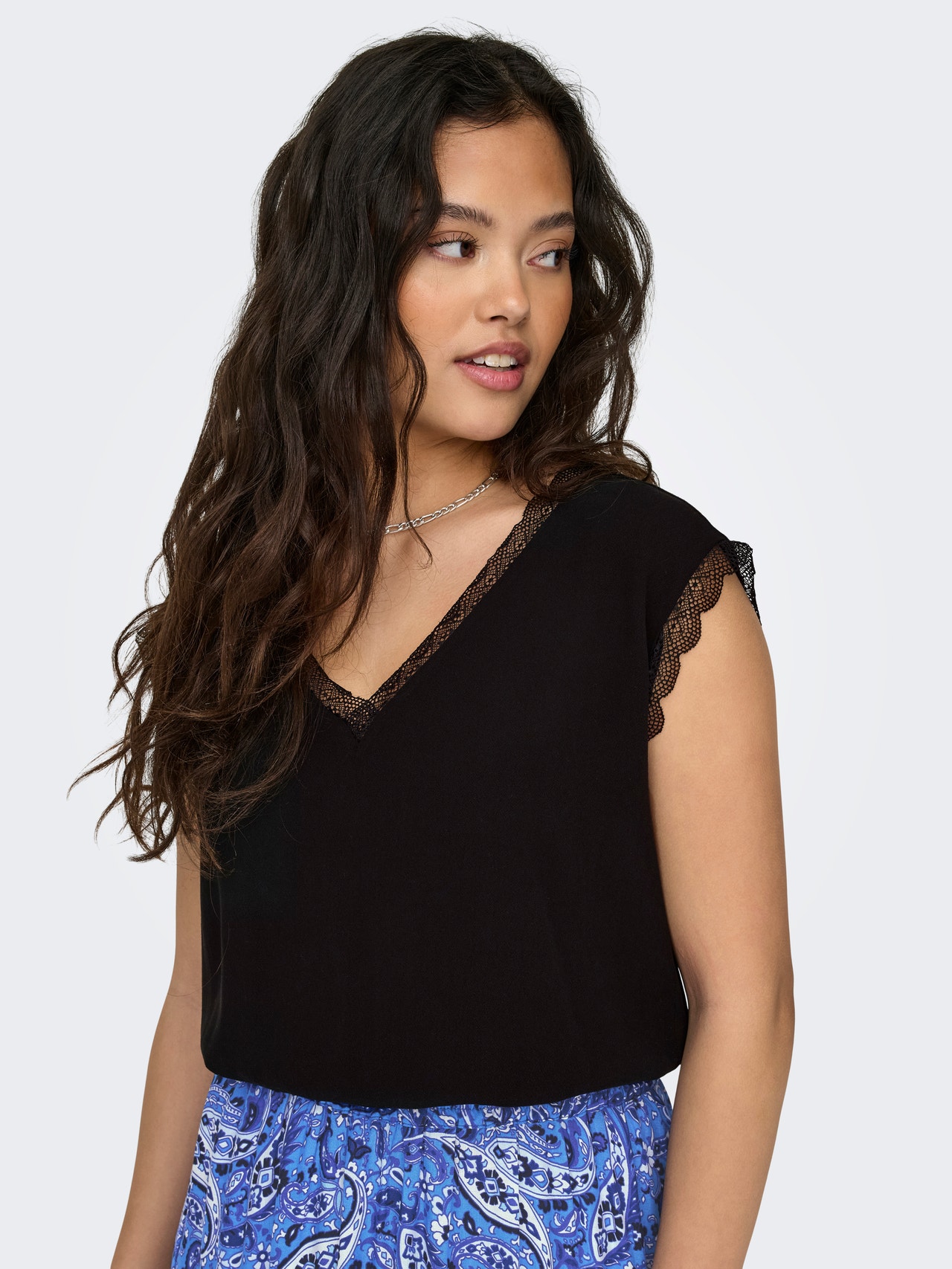 ONLY Tops Regular Fit Col en V -Black - 15252241