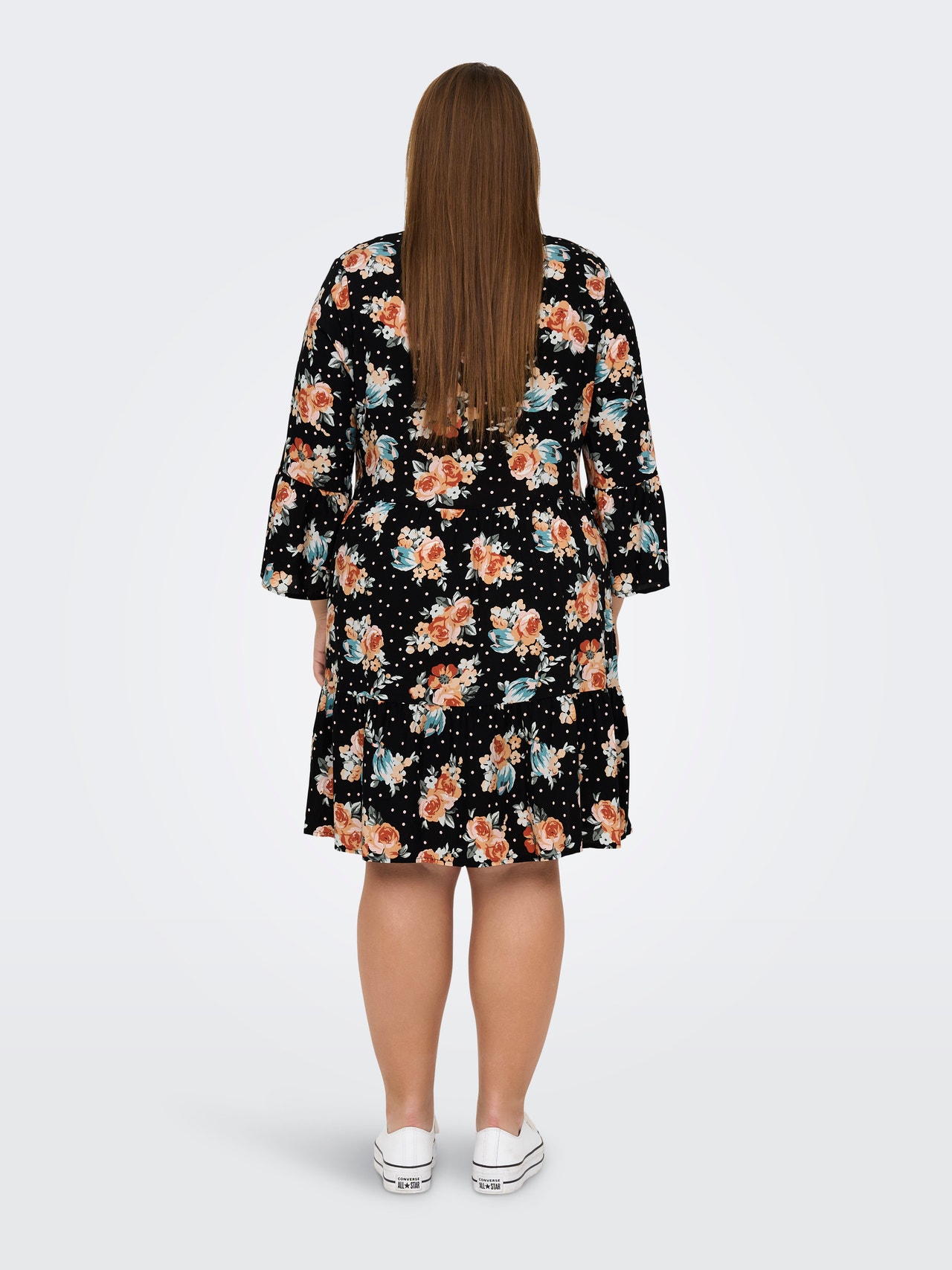 ONLY Normal geschnitten V-Ausschnitt Kurzes Kleid -Black - 15252514