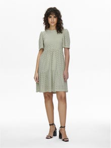 ONLY Broderie anglaise Kortärmad klänning -Desert Sage - 15254680