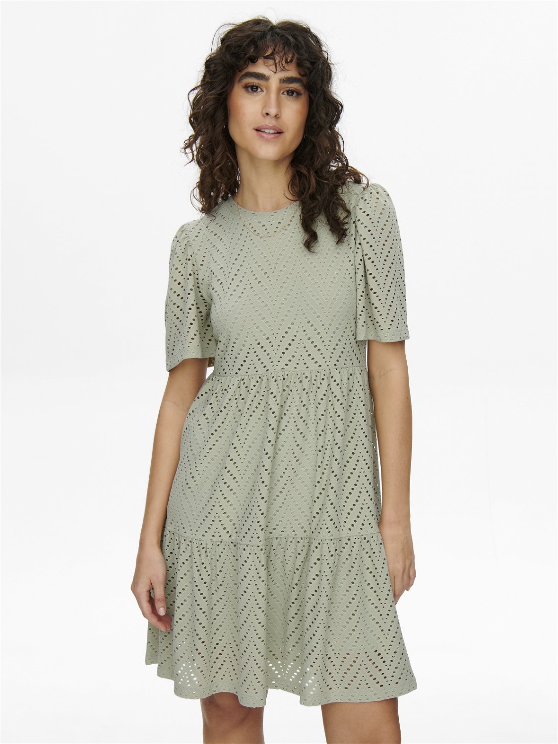 ONLY Broderie anglaise Kortärmad klänning -Desert Sage - 15254680