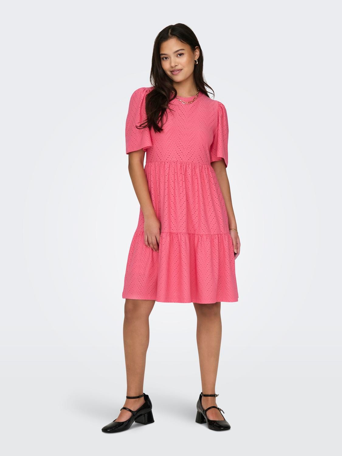 ONLY En broderie anglaise Robe à manches courtes -Coral Paradise - 15254680