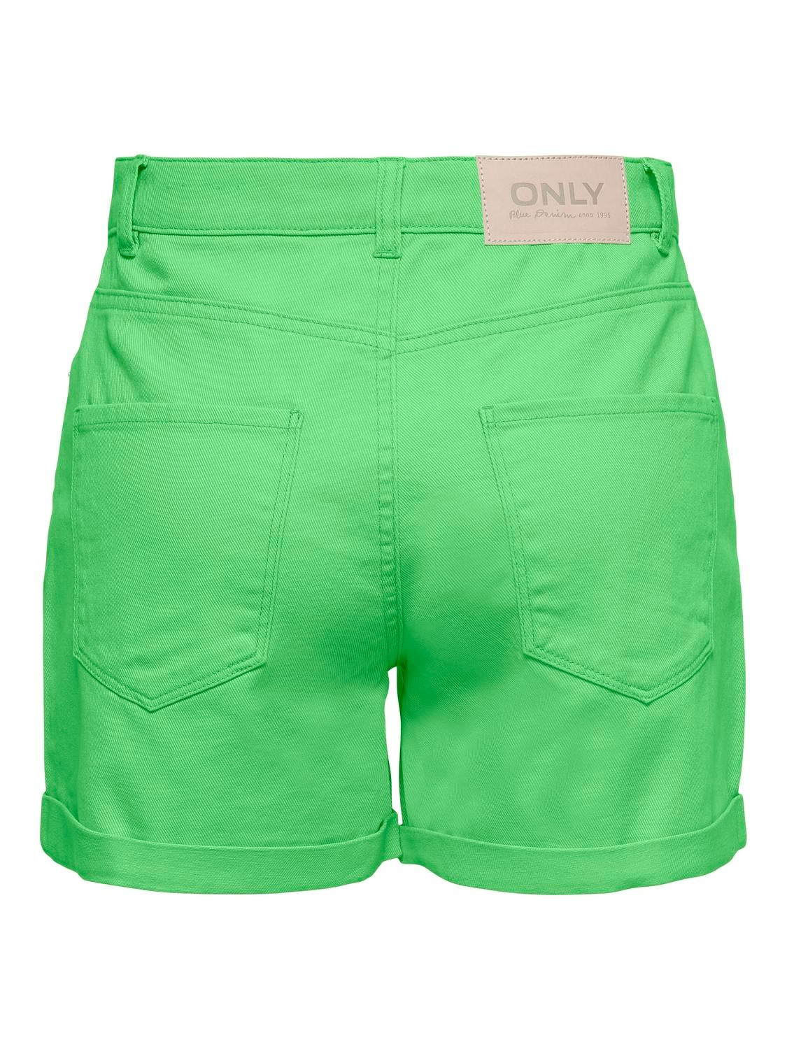 ONLY Shorts Corte mom Cintura alta Dobladillos arremangados -Summer Green - 15255951