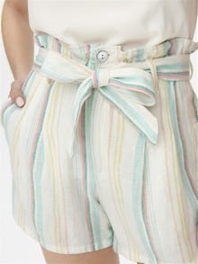 ONLY Stripete linblanding Shorts -Cloud Dancer - 15256302