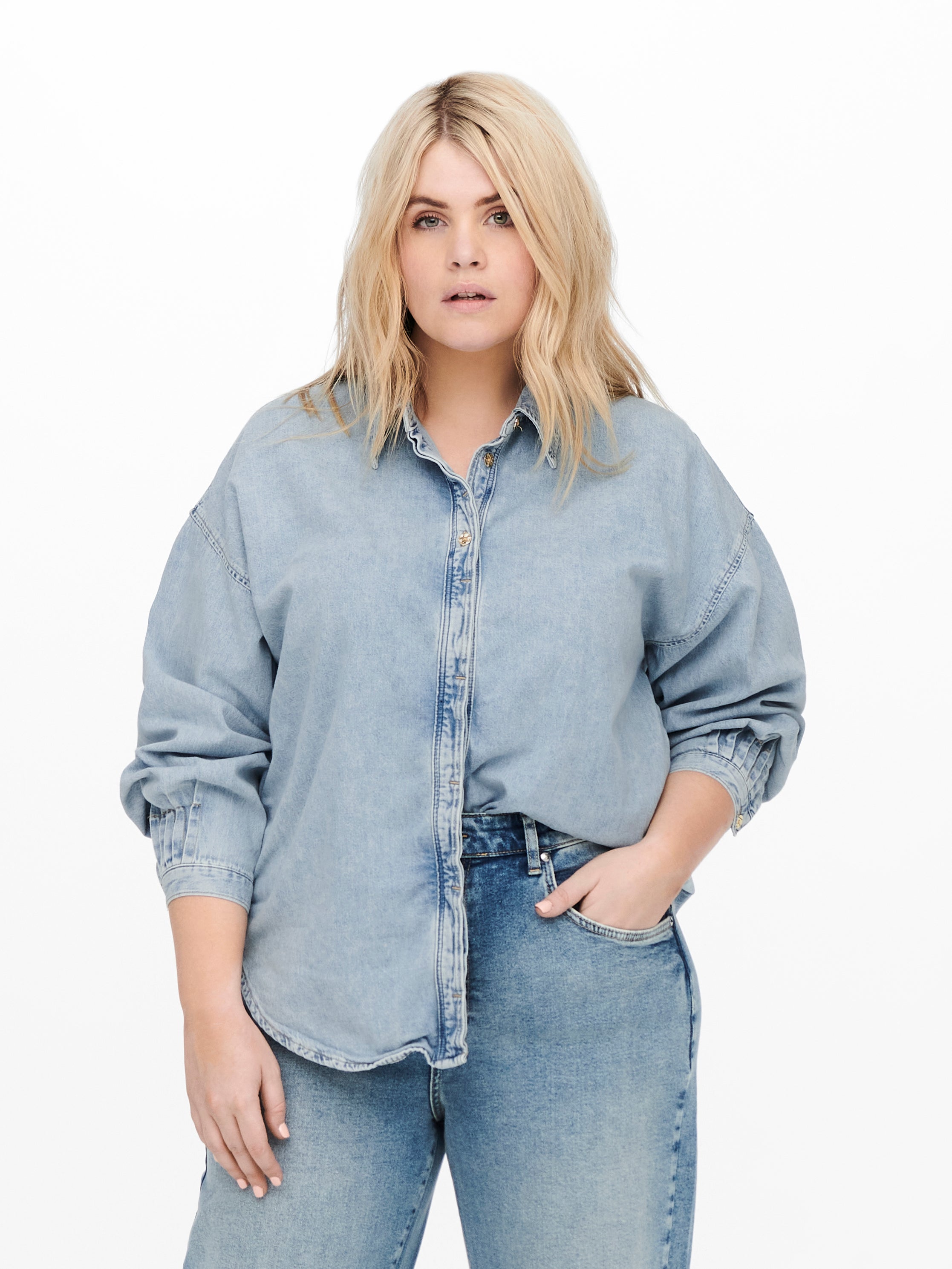 Curvy Denim shirt