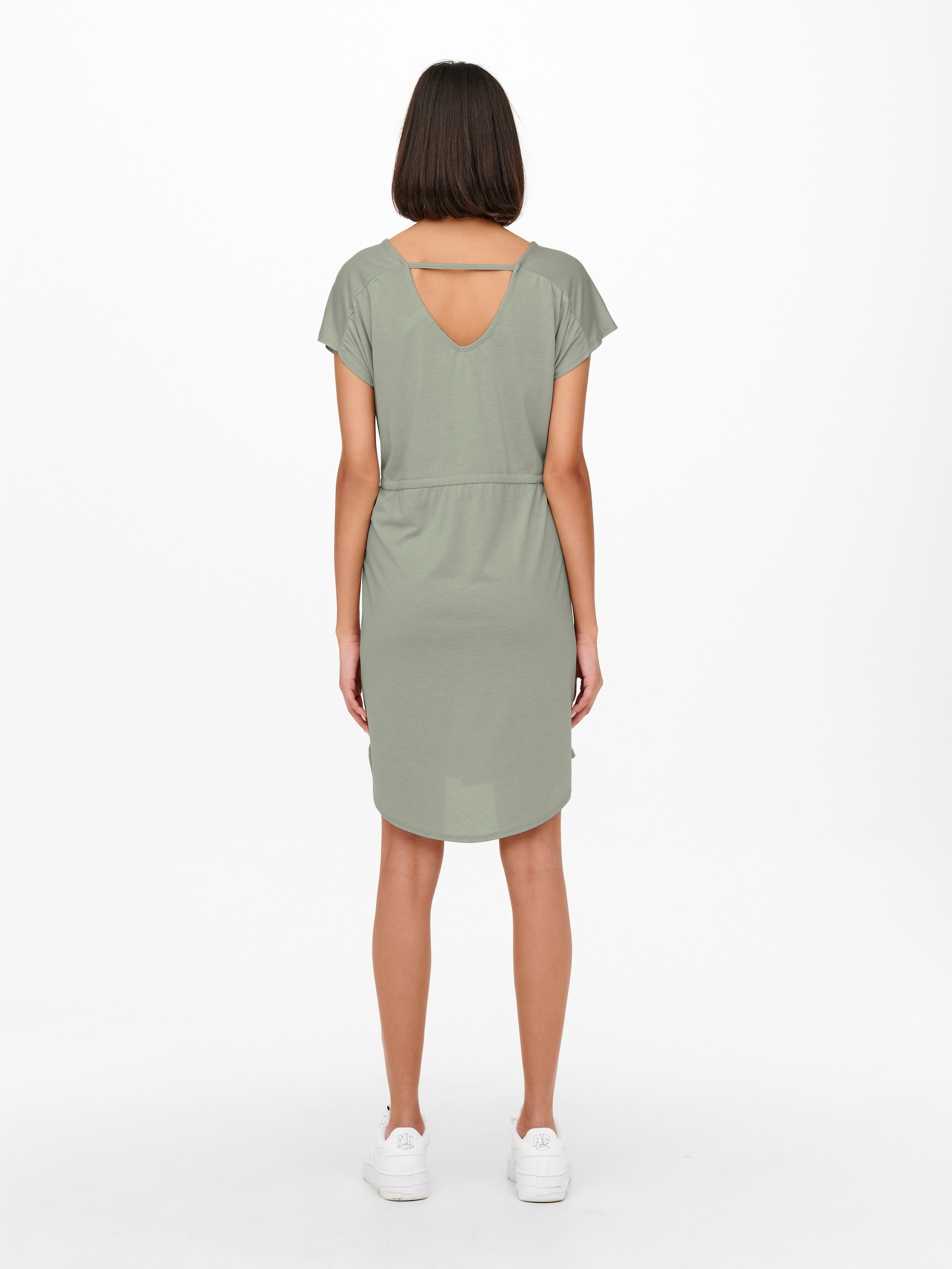 Solid colored Dress with 40% discount 