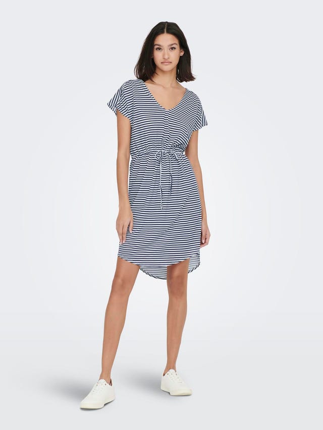 ONLY Normal geschnitten V-Ausschnitt Kurzes Kleid - 15257679