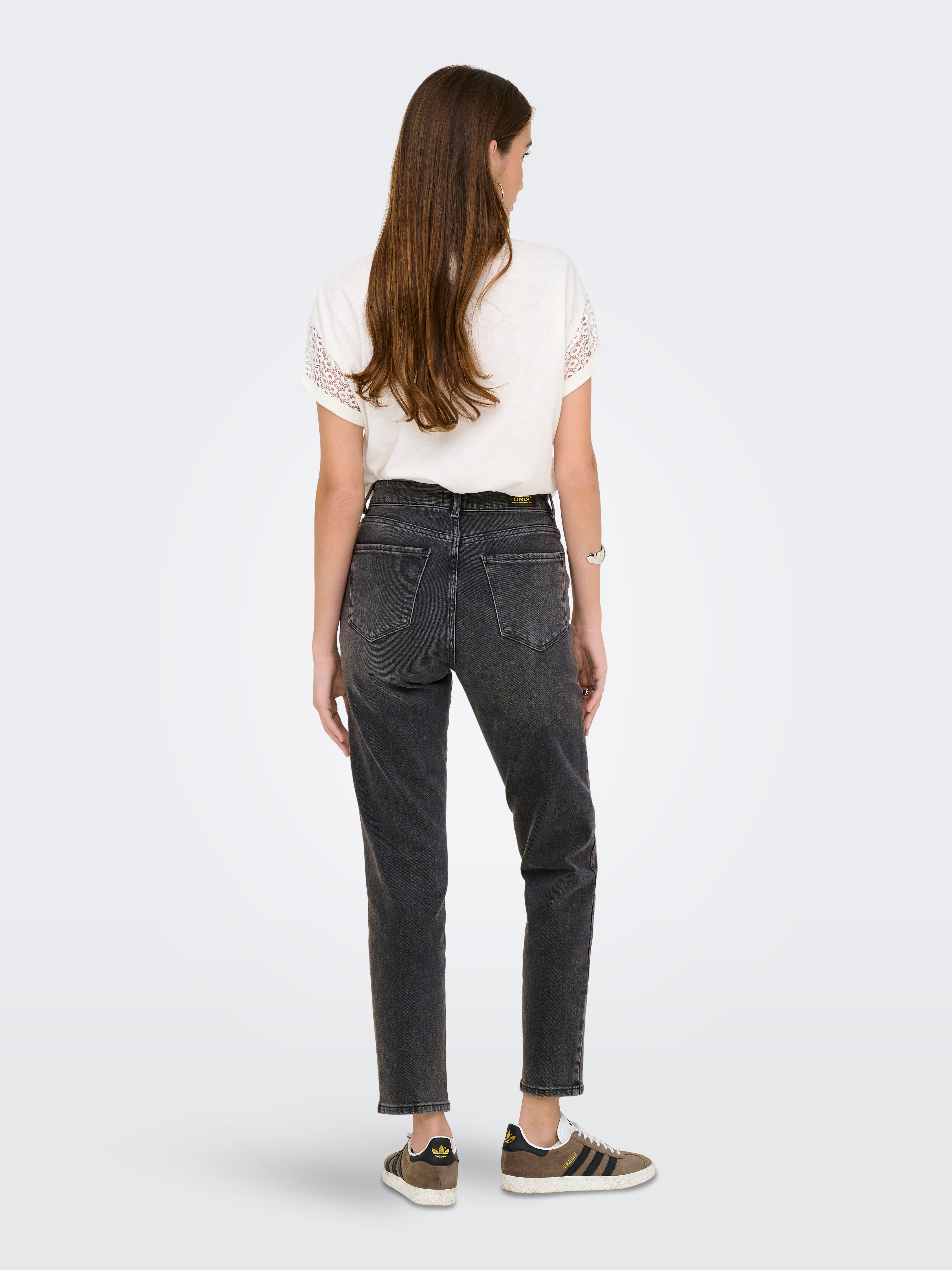 Straight Fit High Waist Jeans With Front Stone Work
