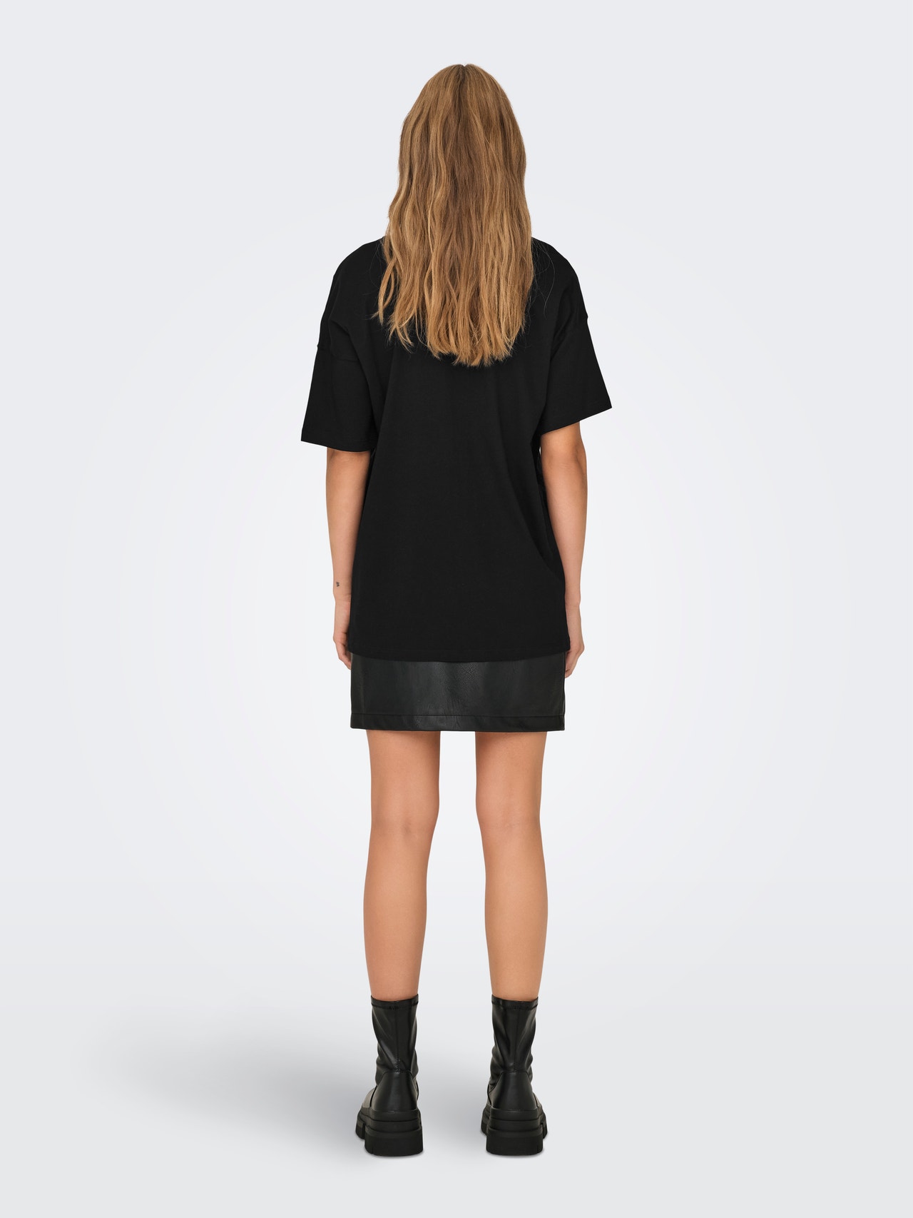 ONLY Oversized fit O-hals Verlaagde schoudernaden Top -Black - 15261790