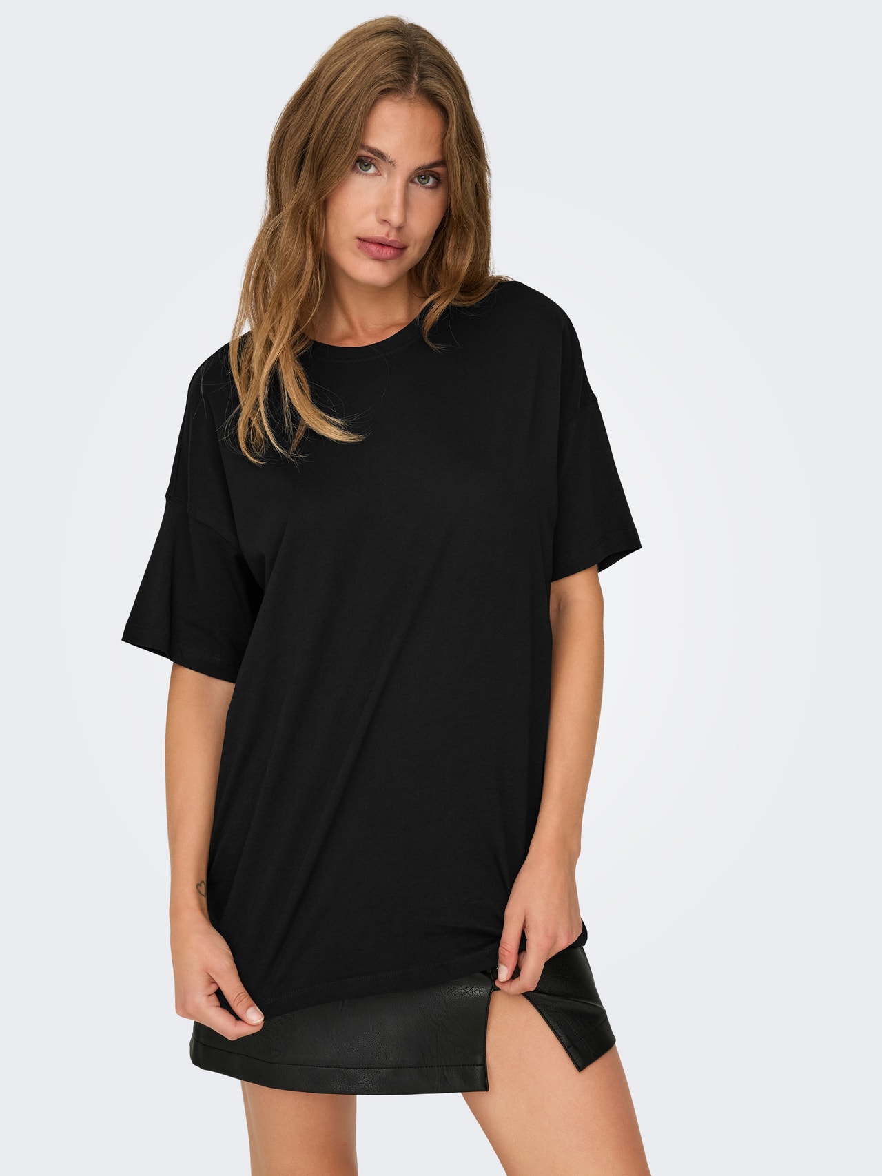 ONLY Oversized fit O-hals Verlaagde schoudernaden Top -Black - 15261790