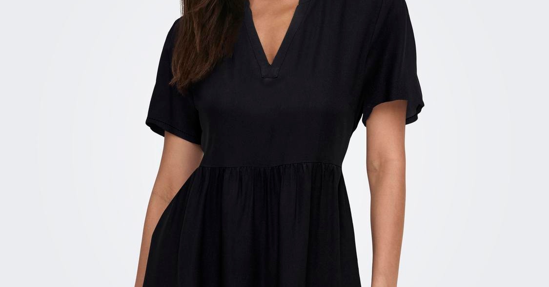 V-neck Short sleeved dress | Black | ONLY®