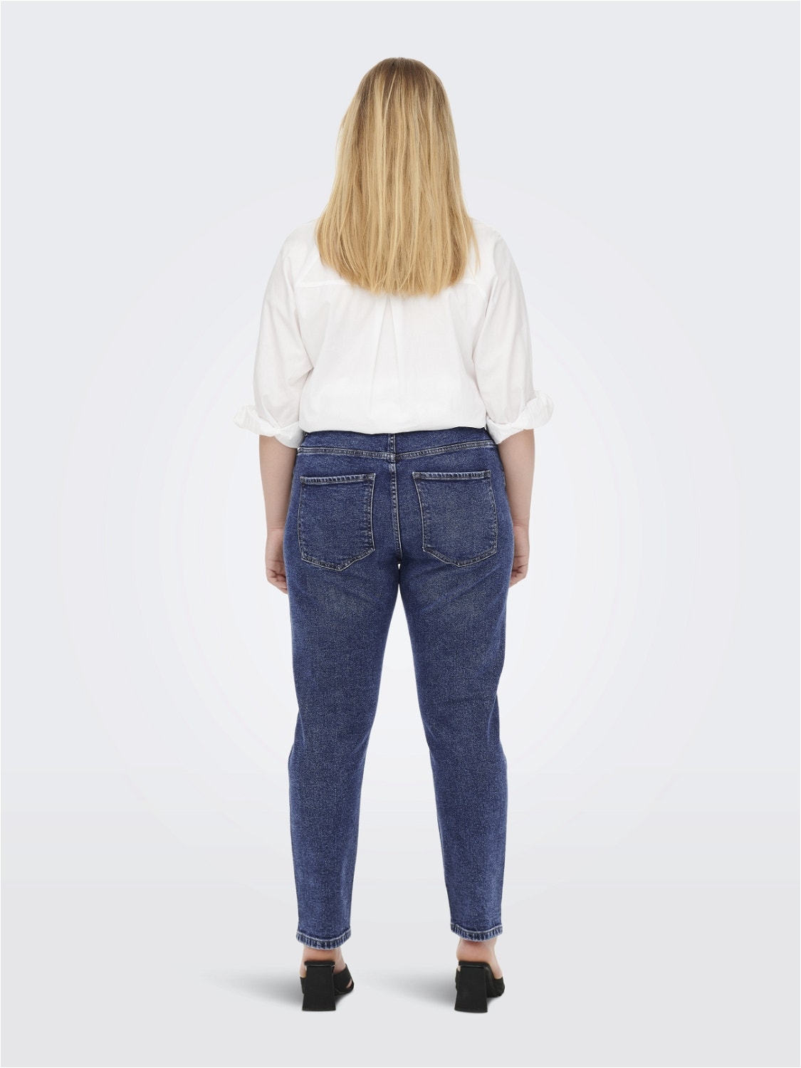 ONLY CAREneda High Waist Mom Jeans -Light Medium Blue Denim - 15265487