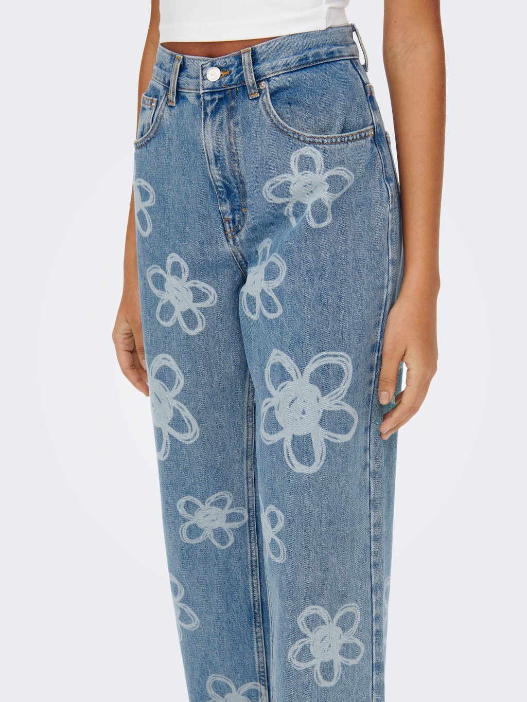 Neoflower Ex A Taille Haute Avec Imprime Fleuri Jean Court Avec Une Remise De 50 Only Neoflower Ex A Taille Haute Avec Imprime Fleuri Jean Court Avec Une Remise De 50 Only