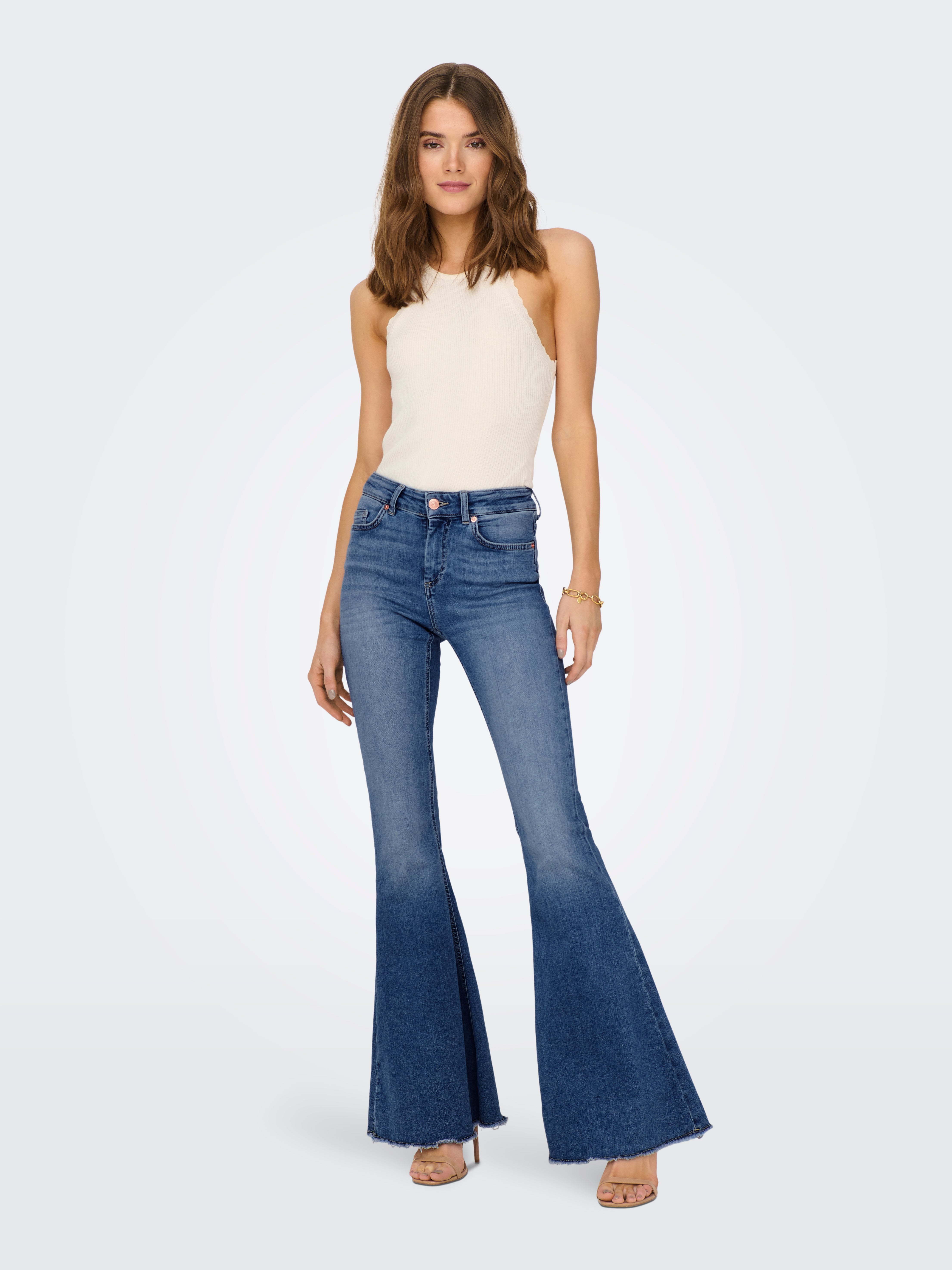 Loose fit: jeans with a flared leg - light blue | Comma