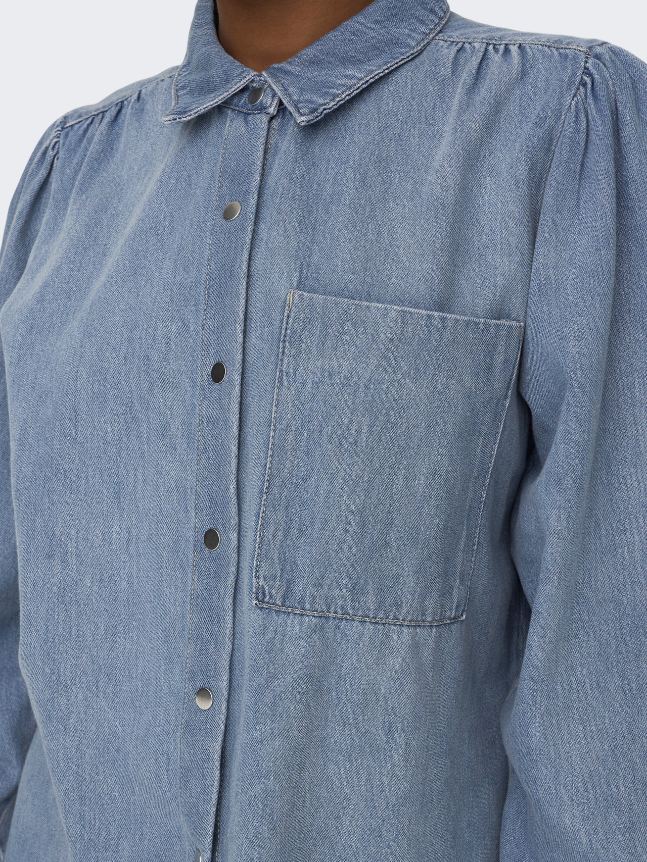 ONLY Denimskjorte med pufærmer -Light Blue Denim - 15267501