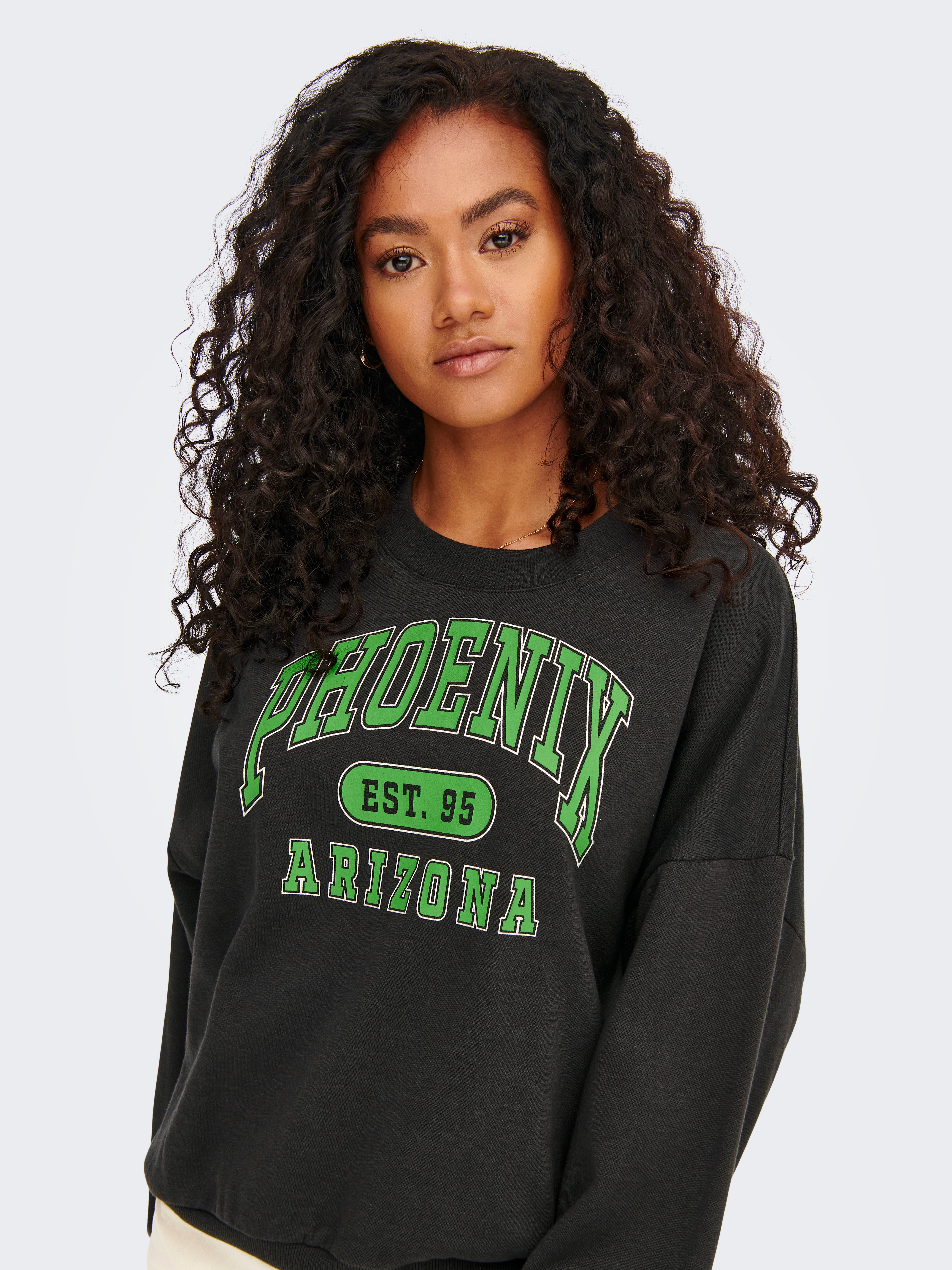 O-neck Sweatshirt | Black | ONLY®