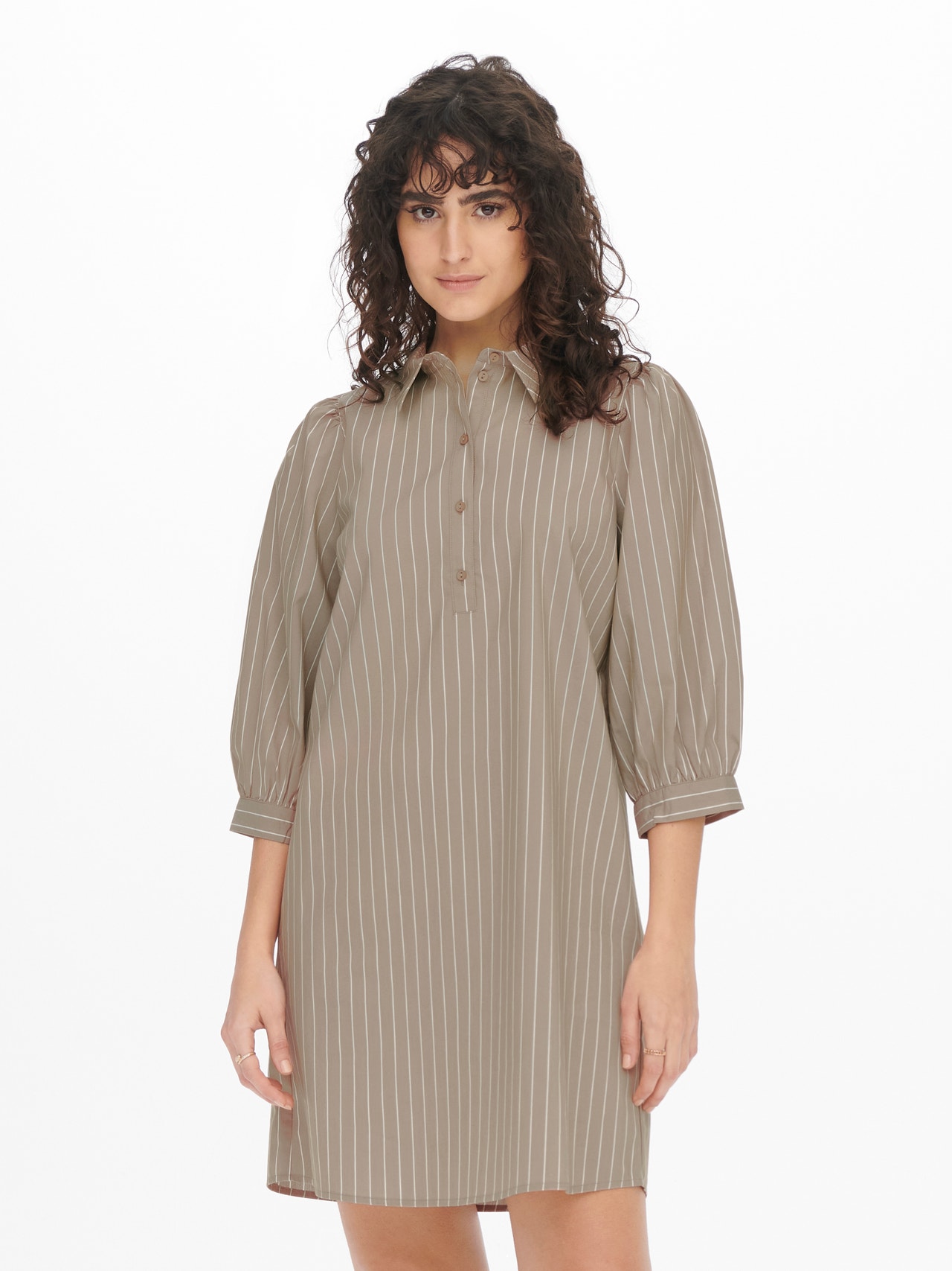 ONLY Normal geschnitten V-Ausschnitt Kurzes Kleid -Toasted Coconut - 15271183