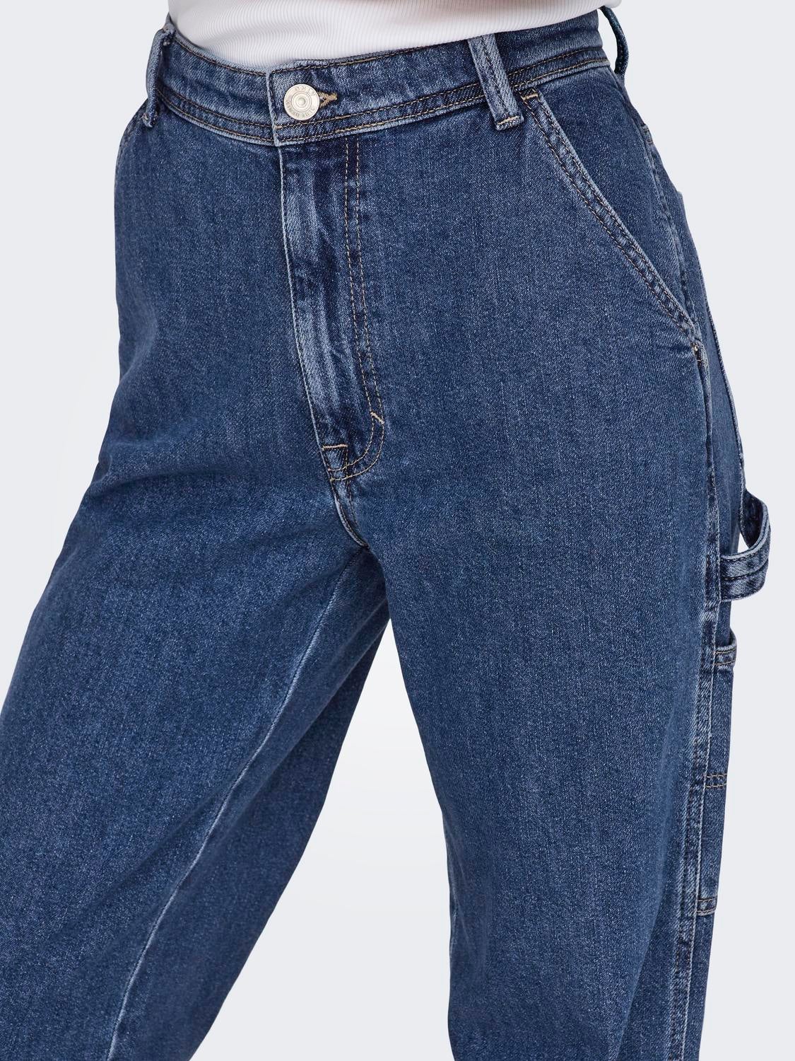 Carpenter best sale mom jeans