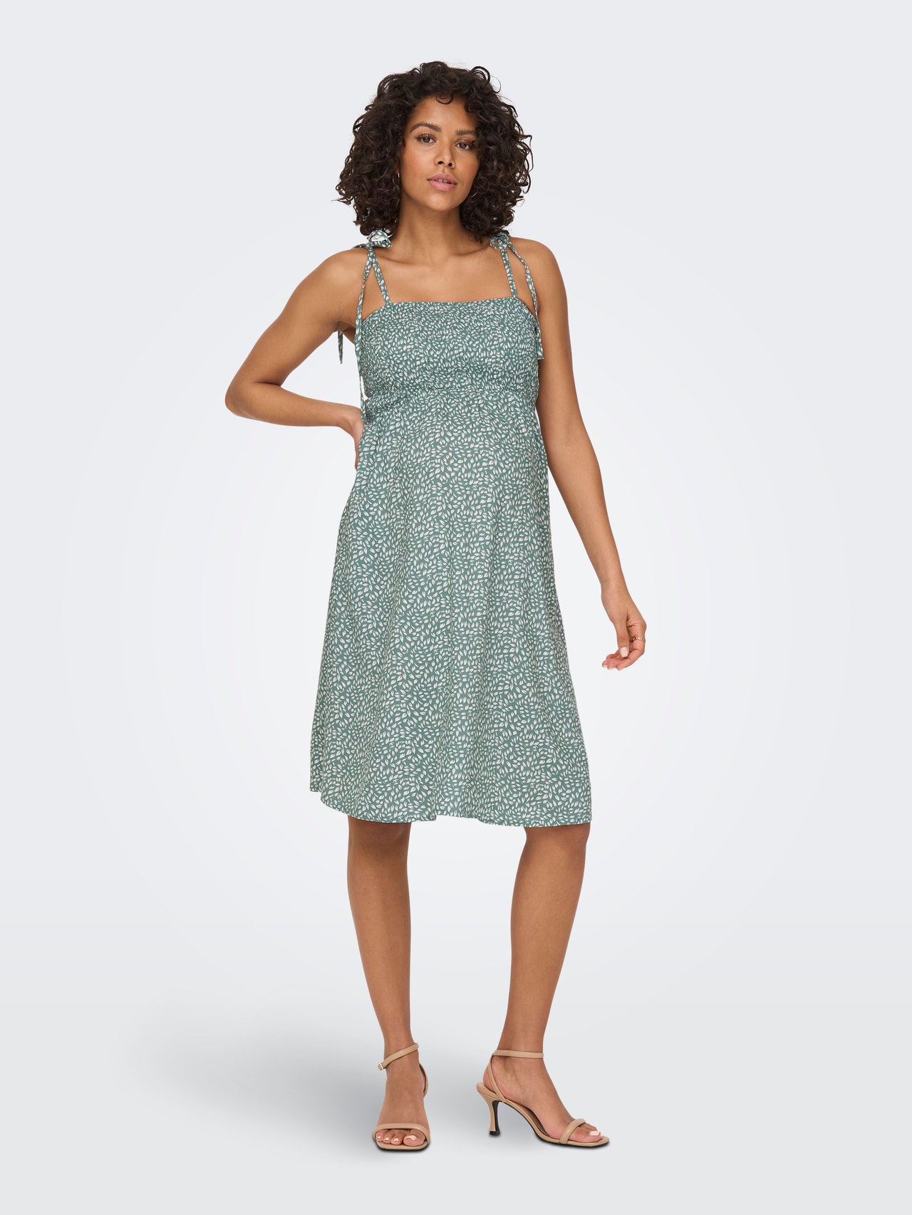 ONLY Mama smock detail dress -Chinois Green - 15272103