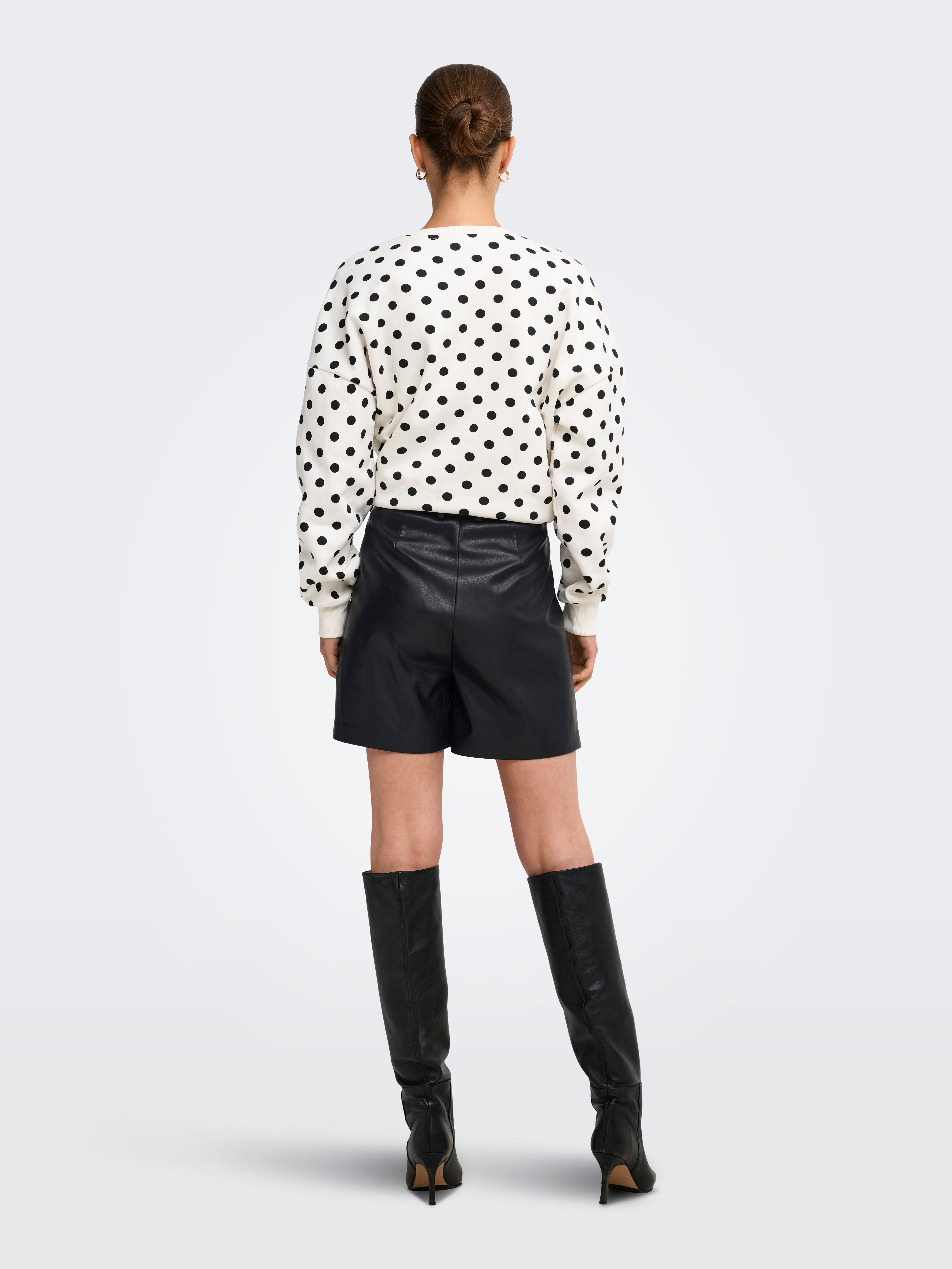 Imiteret læder shorts | Sort | ONLY®