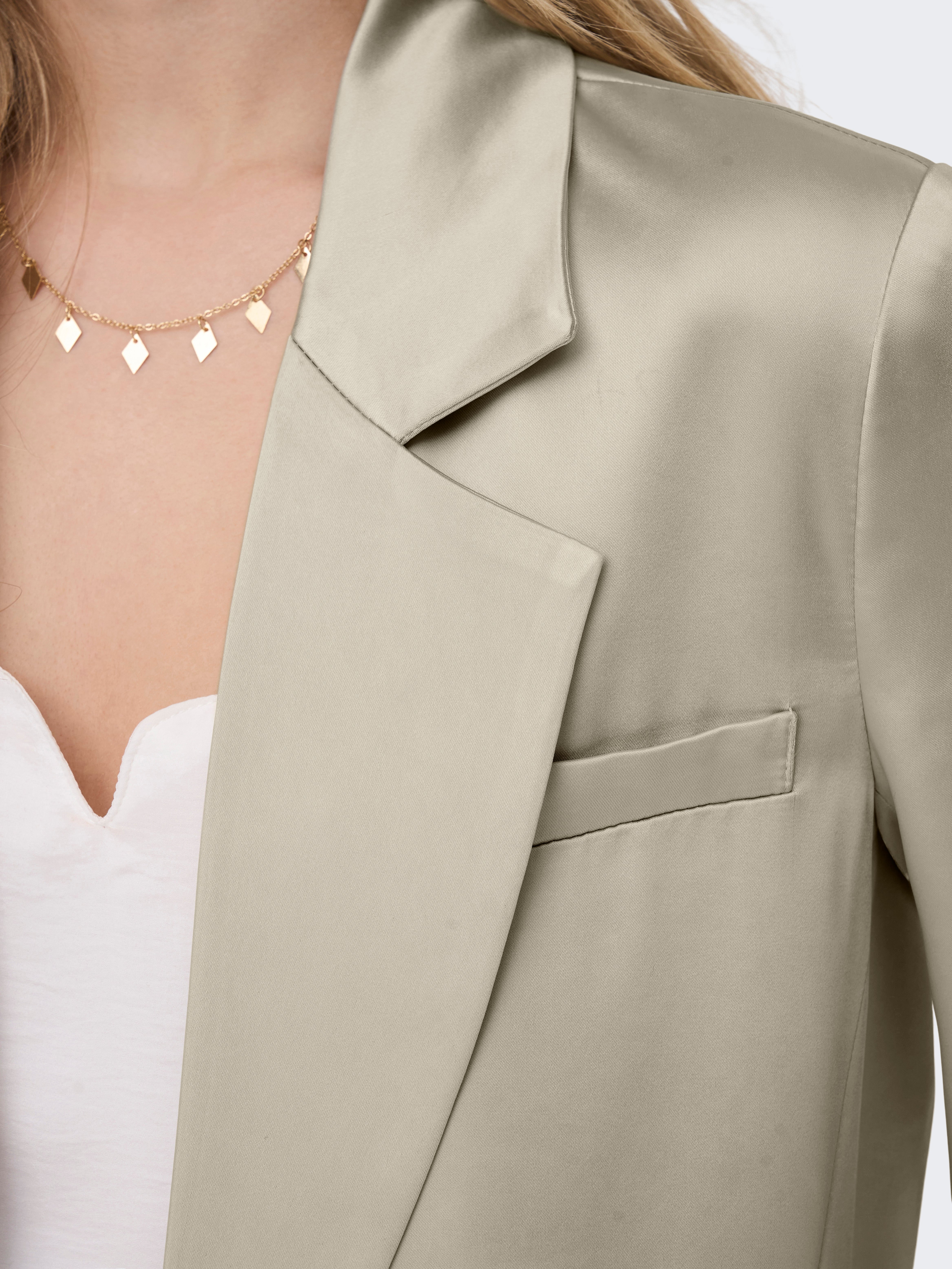 40% Rabatt auf ONLLANA-MAYRA Blazer | ONLY®