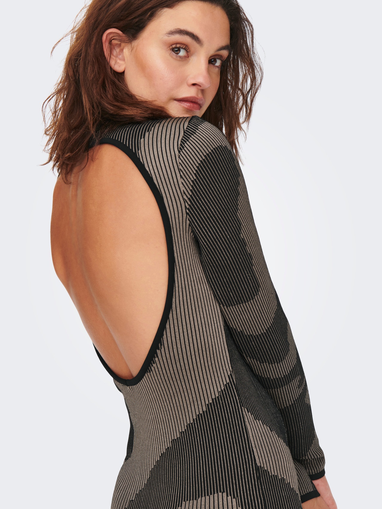ONLY Midi mønsteret kjole -Black - 15277759