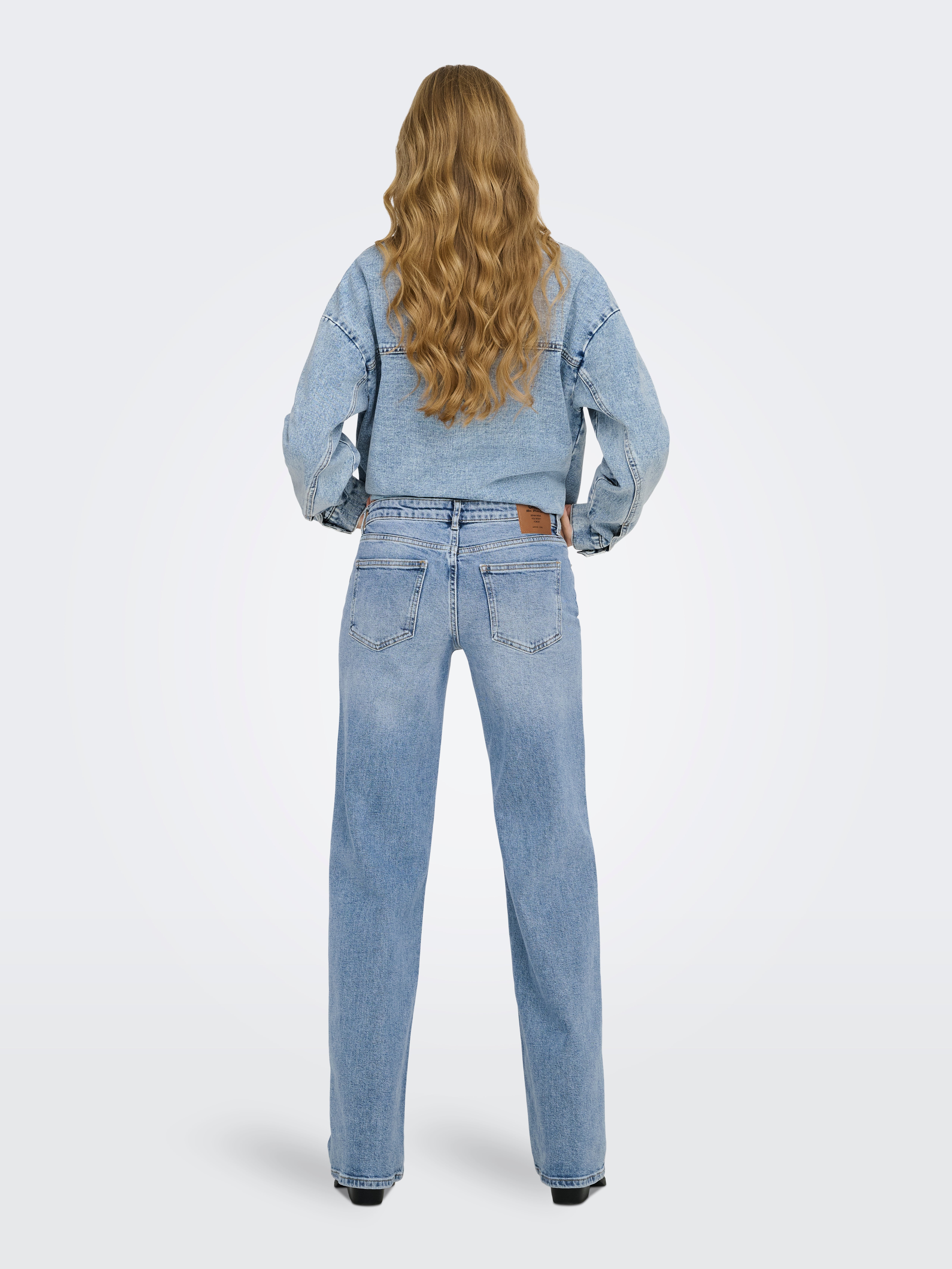 ONLJUICY Niedrige Taille Gerade geschnitten Jeans | Hellblau | ONLY®