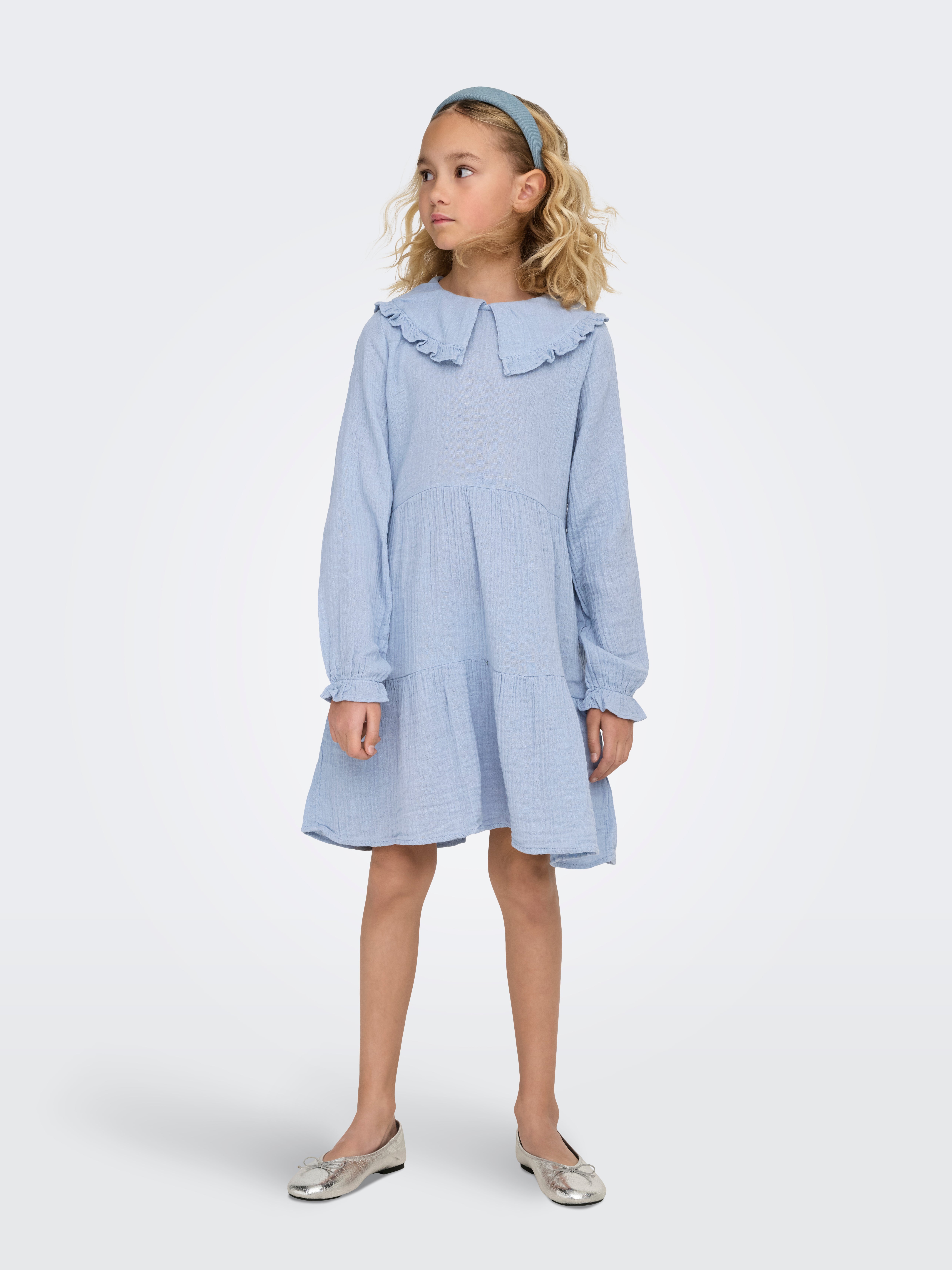 Kogthyra Kurzes Kleid