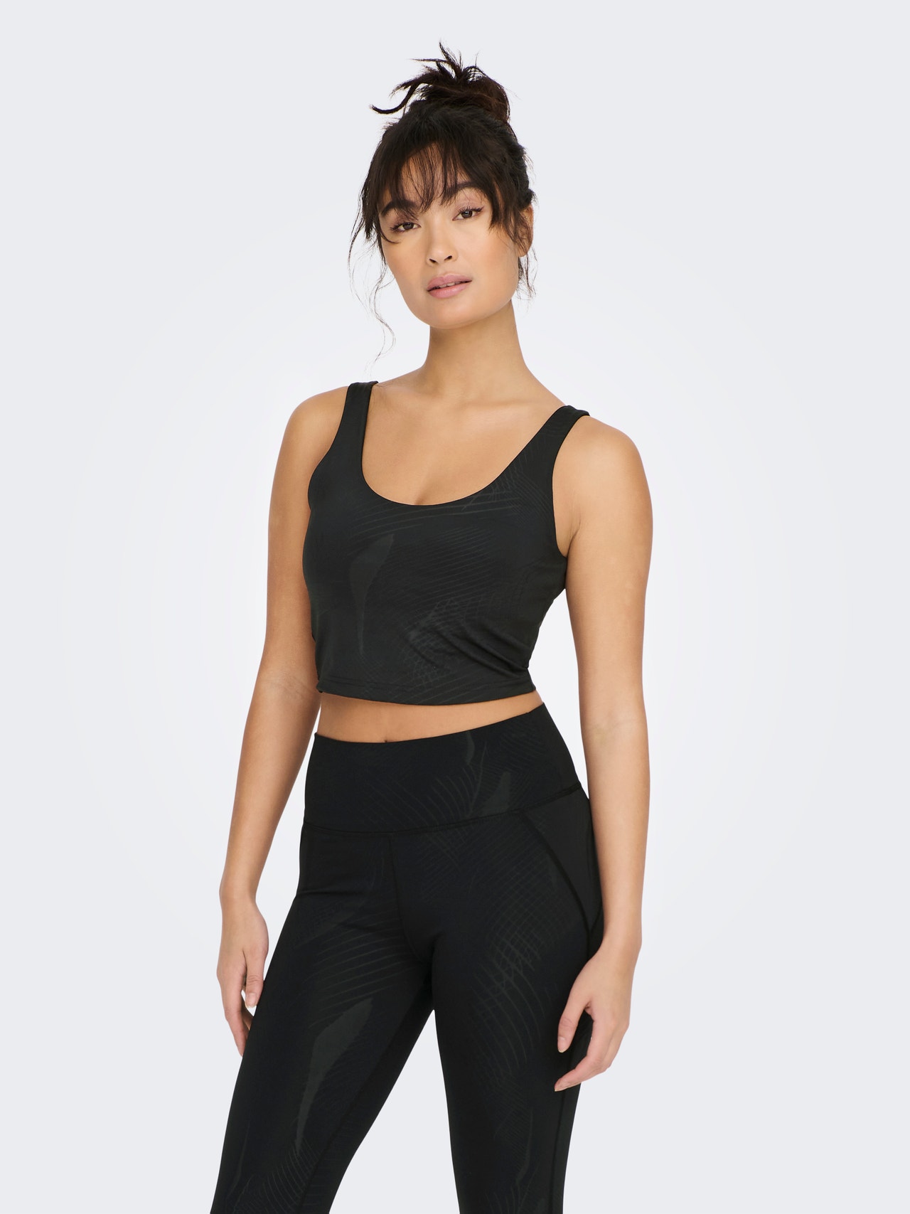 ONLY Cropped training tank top -Black - 15280805