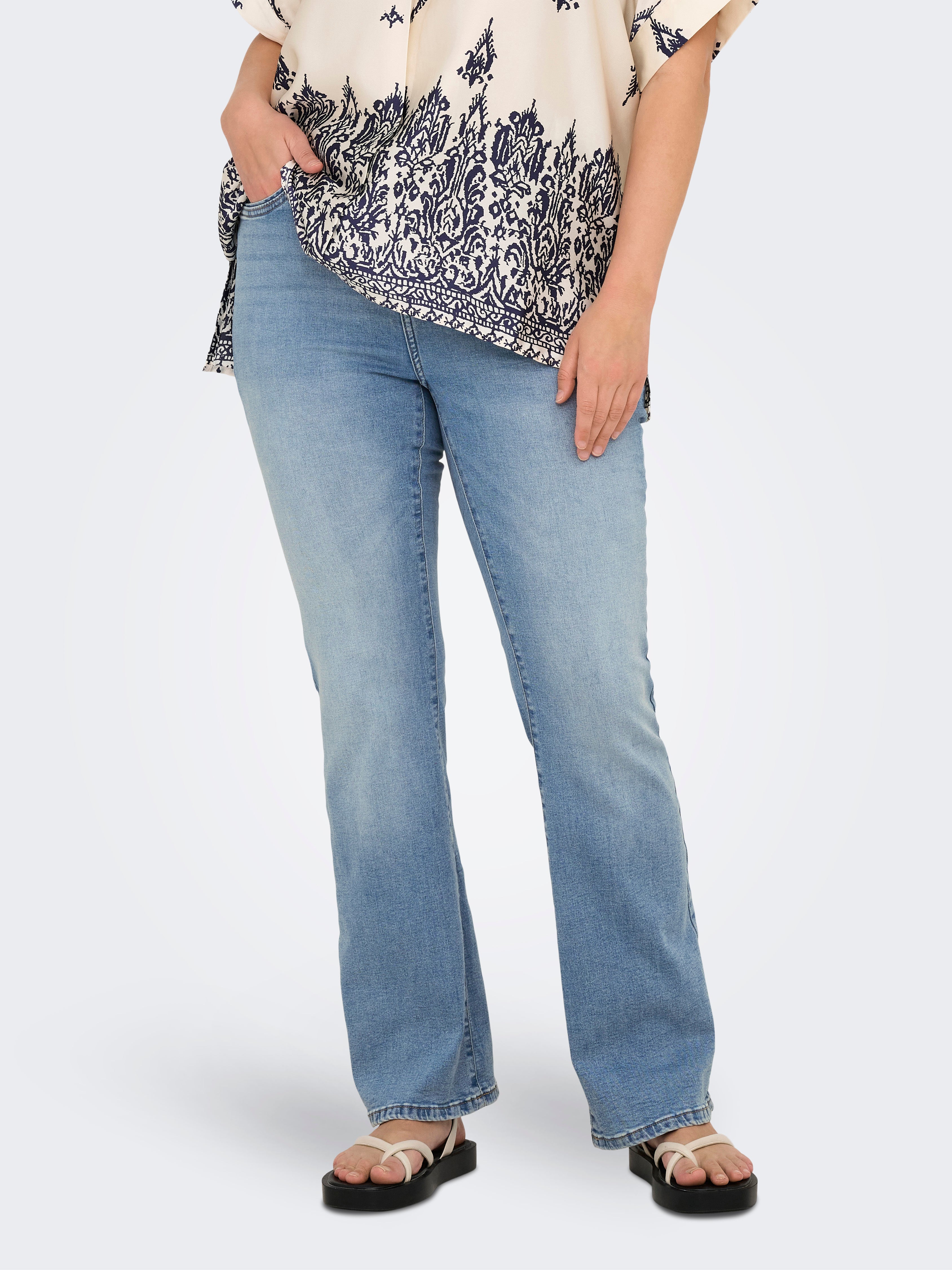 ONLY Carmakoma Carwilly Life Hw Flared DNM Tai467 Noos voor dames, blauw (light blue denim), 42W / 34L ONLY Carmakoma Carwilly Life Hw Flared DNM Tai467 Noos voor dames, blauw (light blue denim), 42W / 34L