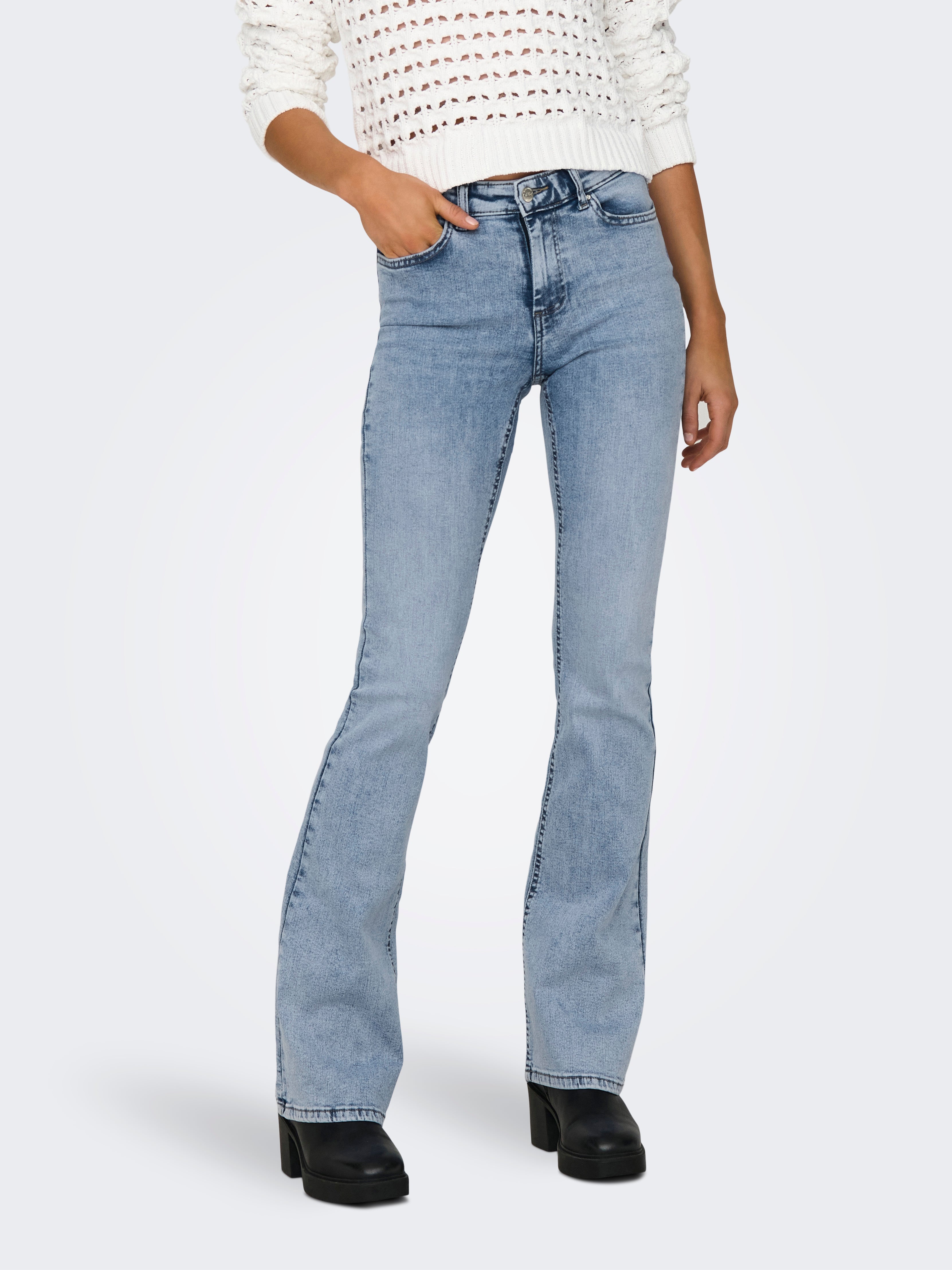 ONLBLUSH Mittlere Taille Ausgestellt Jeans | Hellblau | ONLY®