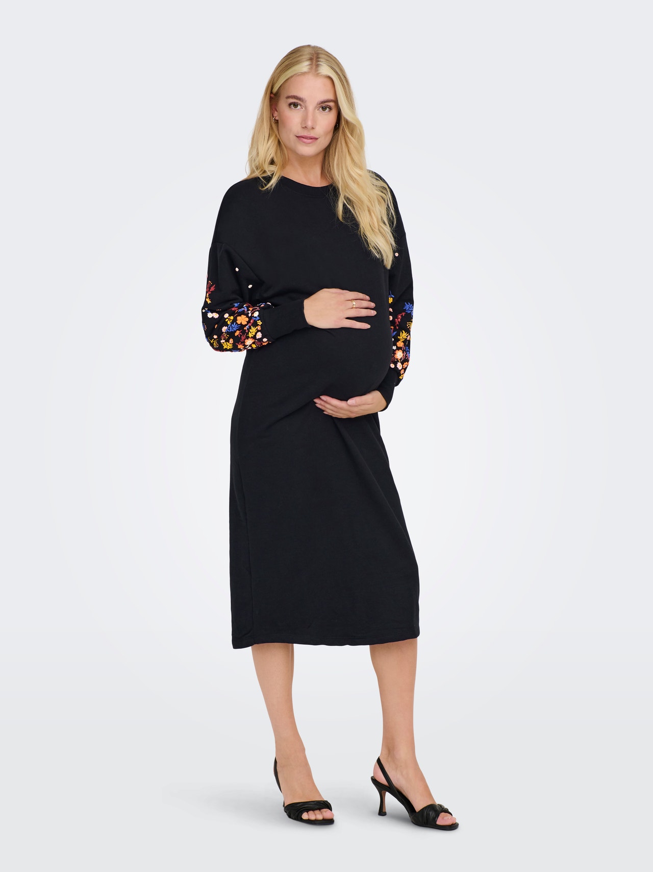 ONLY Regular Fit Round Neck Maternity High cuffs Long dress -Black - 15281799