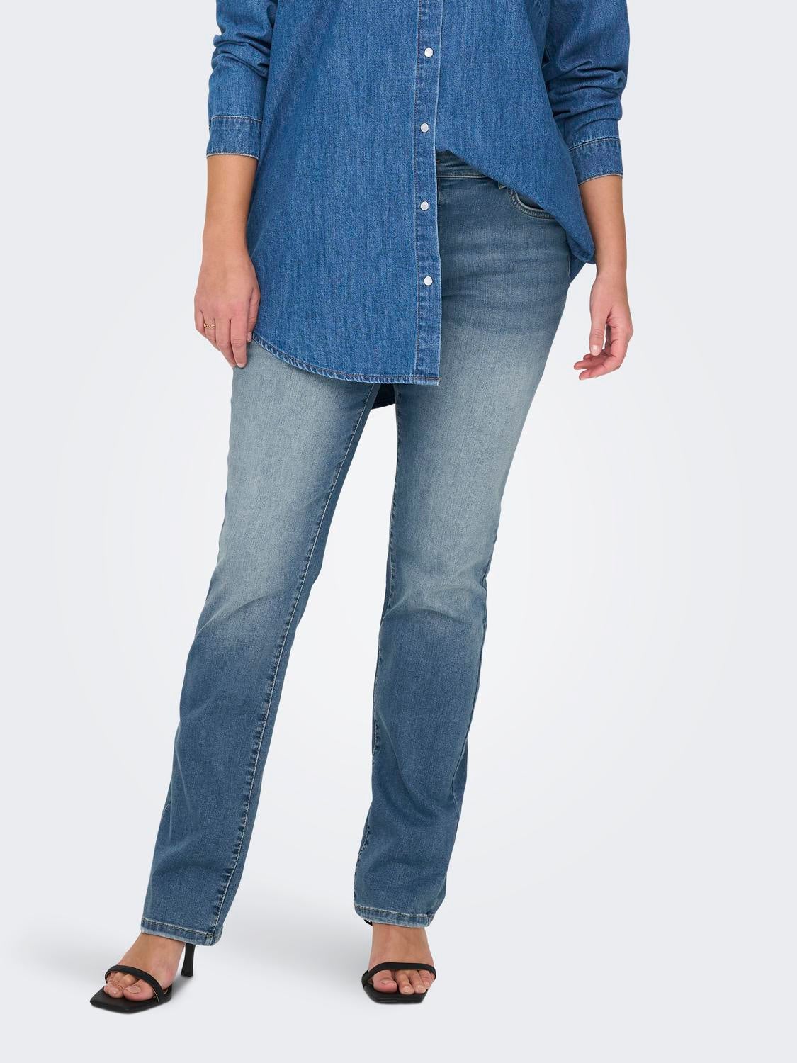 Caralicia Mittlere Taille Gerade Geschnitten Jeans