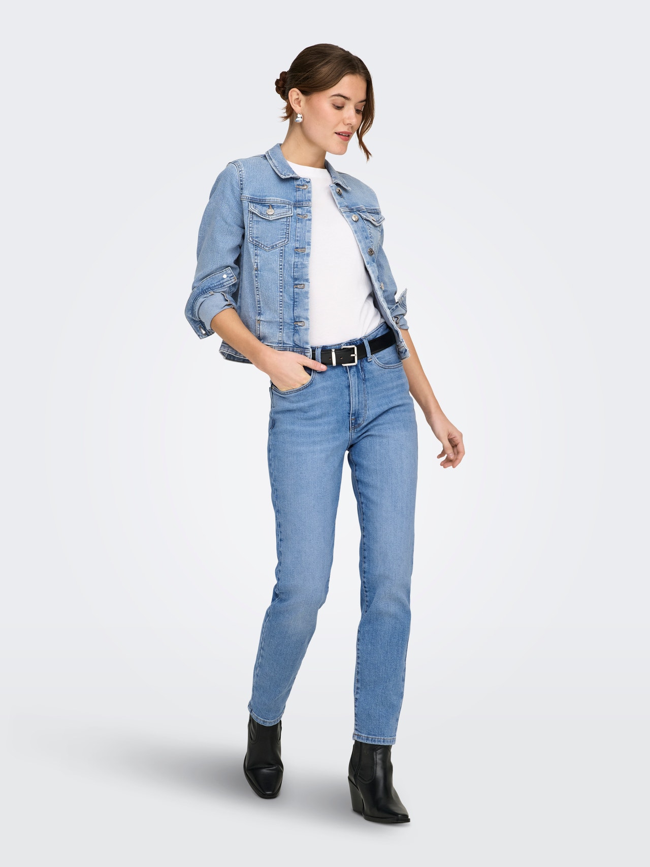 ONLY Petite Vrouwen ONLEMILY HW Long Straight Pant PNT PTT broek, zwart, 28/28, zwart, 28W x 28L ONLY Petite Vrouwen ONLEMILY HW Long Straight Pant PNT PTT broek, zwart, 28/28, zwart, 28W x 28L