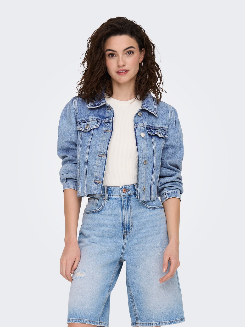 Cropped puff sleeve denim jacket | Medium Blue | ONLY®