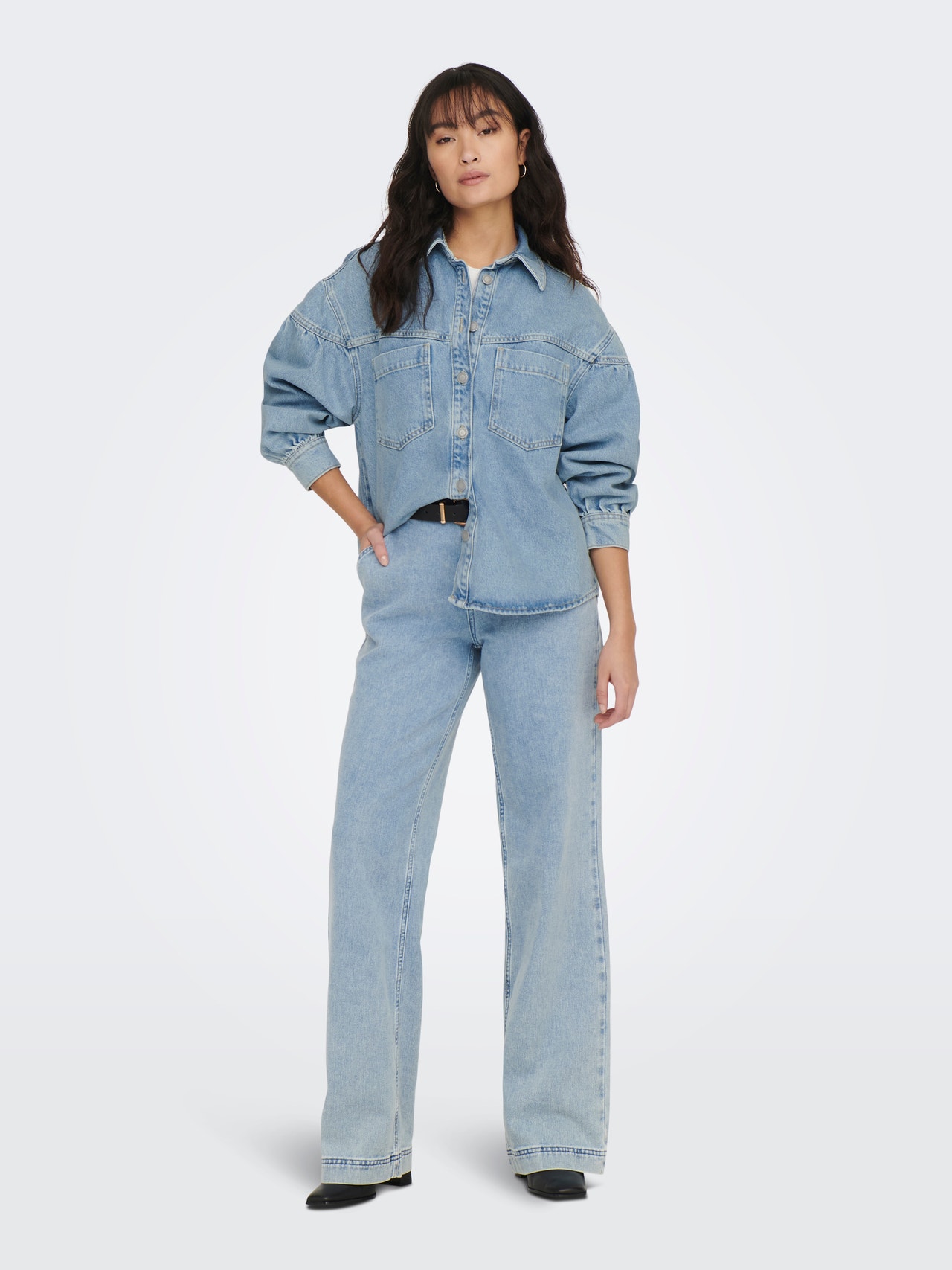 ONLY Raširi ovratnik Zakopčane manžete Ispuštena ramena Jakna -Light Blue Denim - 15284611