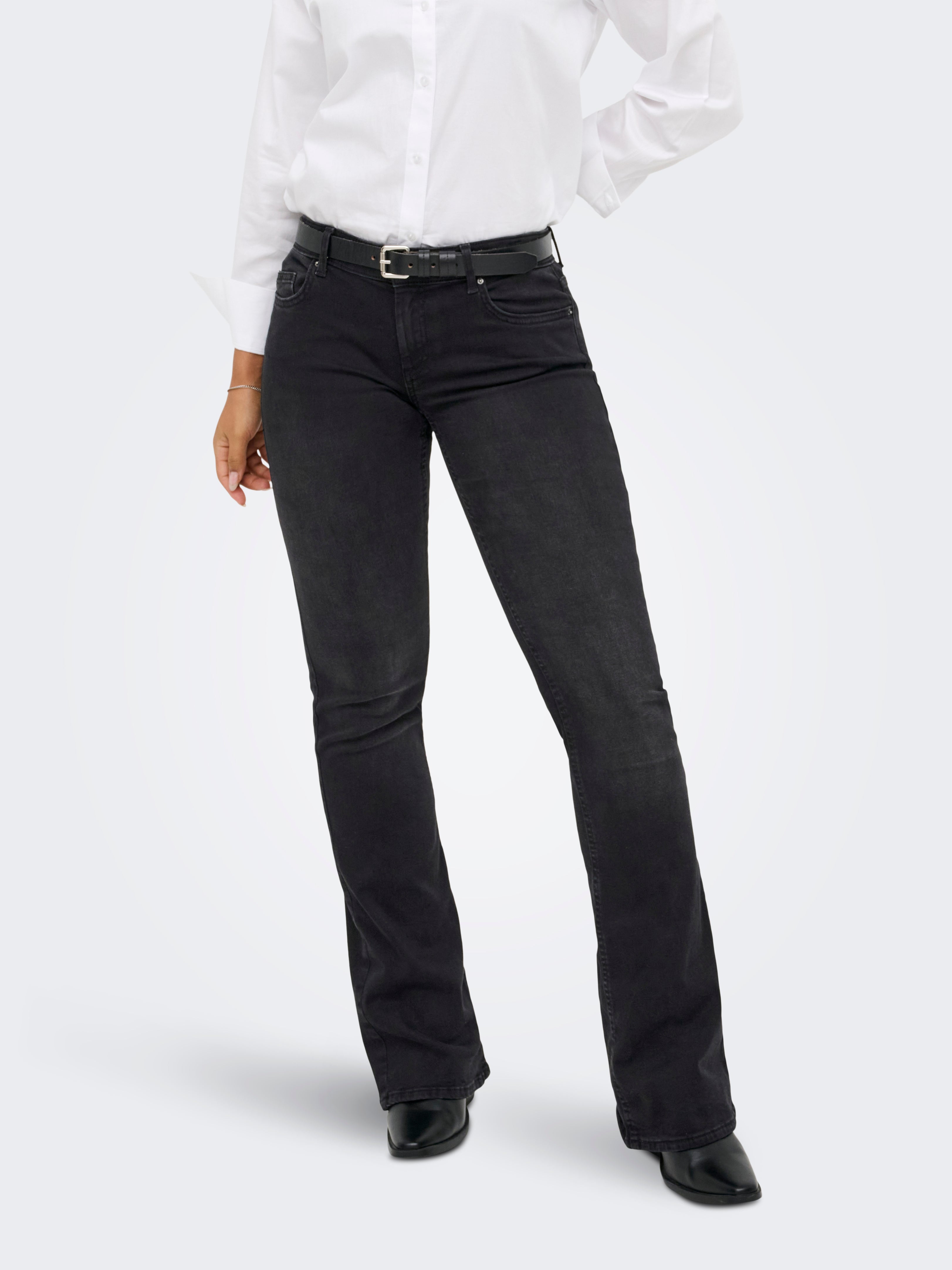 ONLBLUSH Mittlere Taille Ausgestellt Jeans | Schwarz | ONLY® 