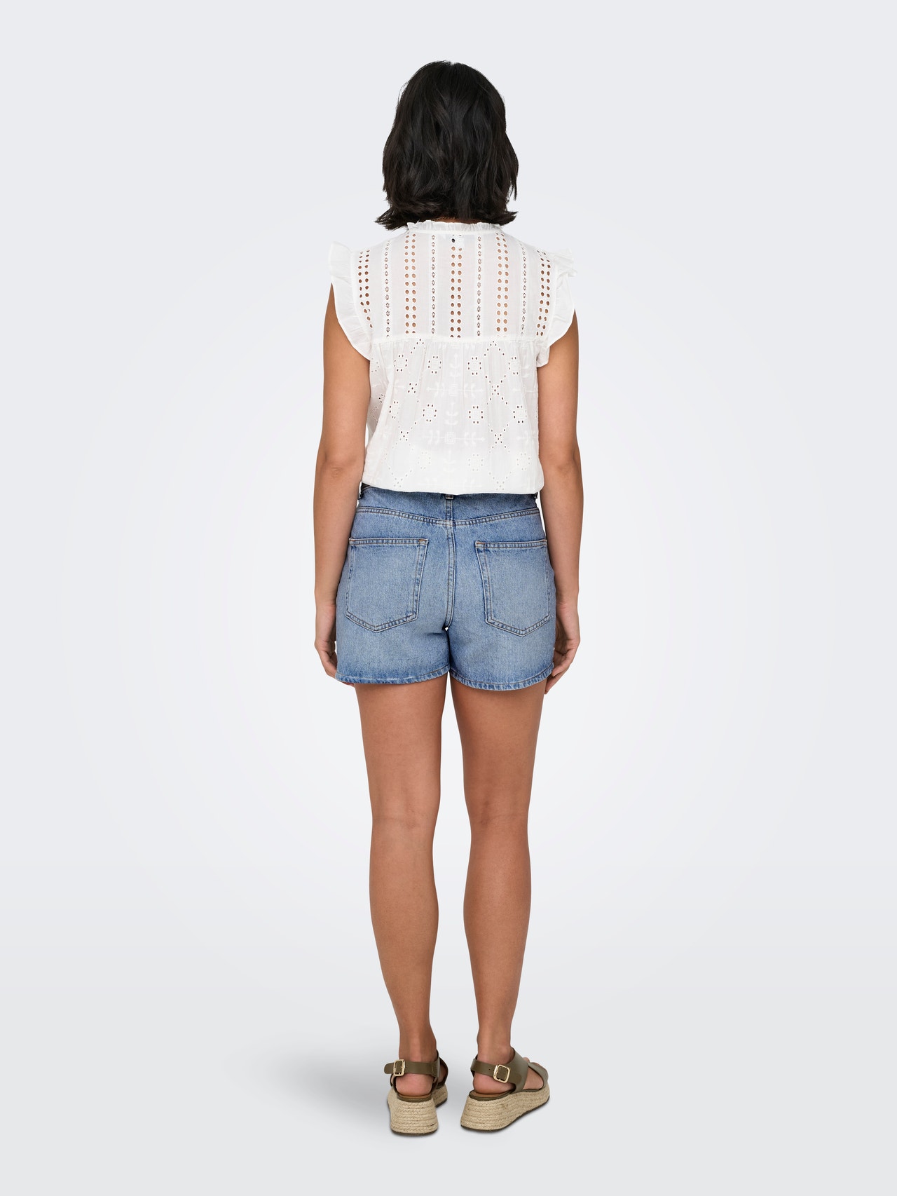 ONLY Short denim shorts with high waist -Light Blue Denim - 15286886