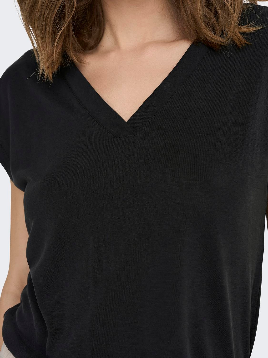 ONLY Regular Fit V-Neck Top -Black - 15287041