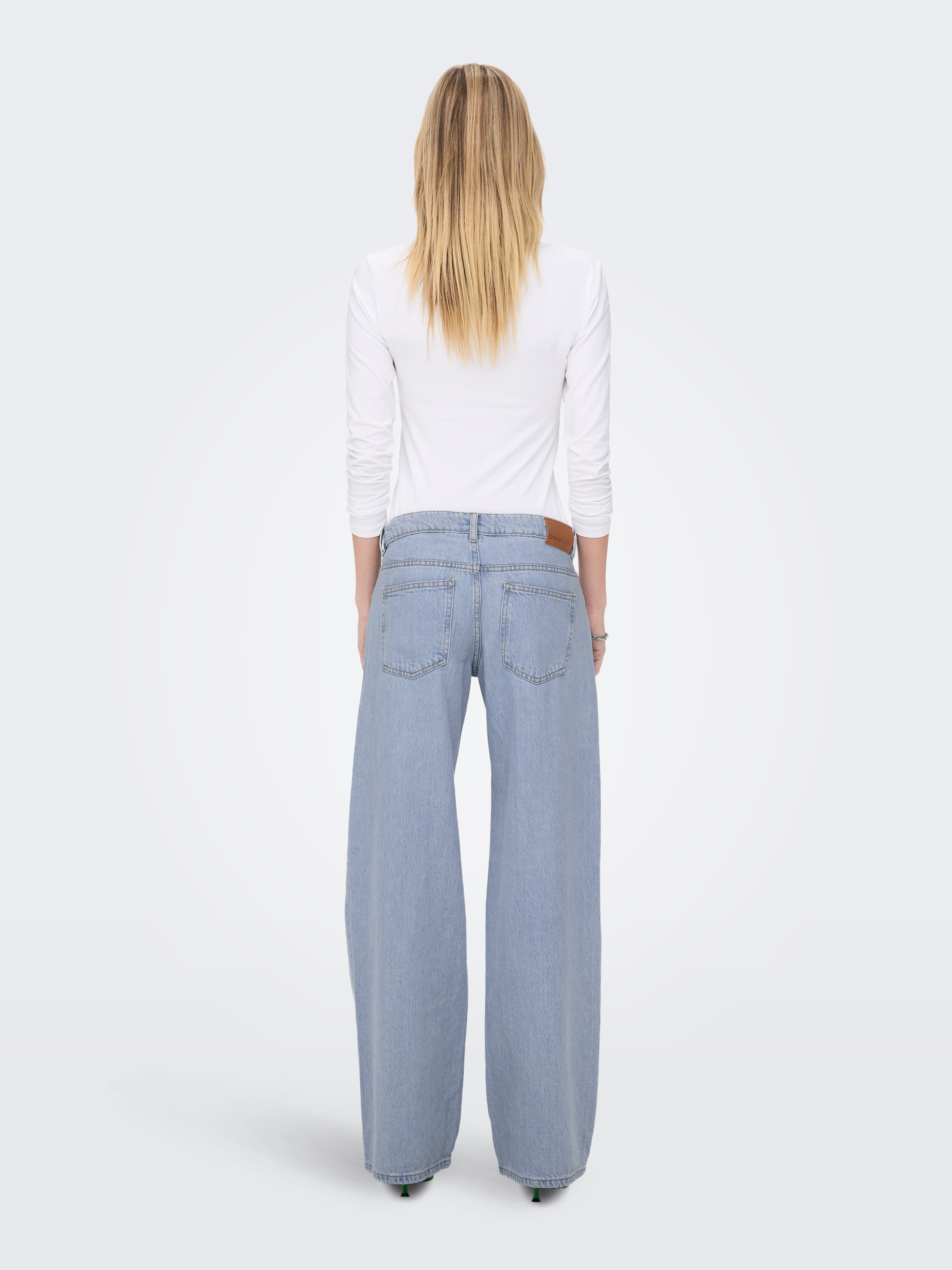 Wide leg best sale light wash jeans