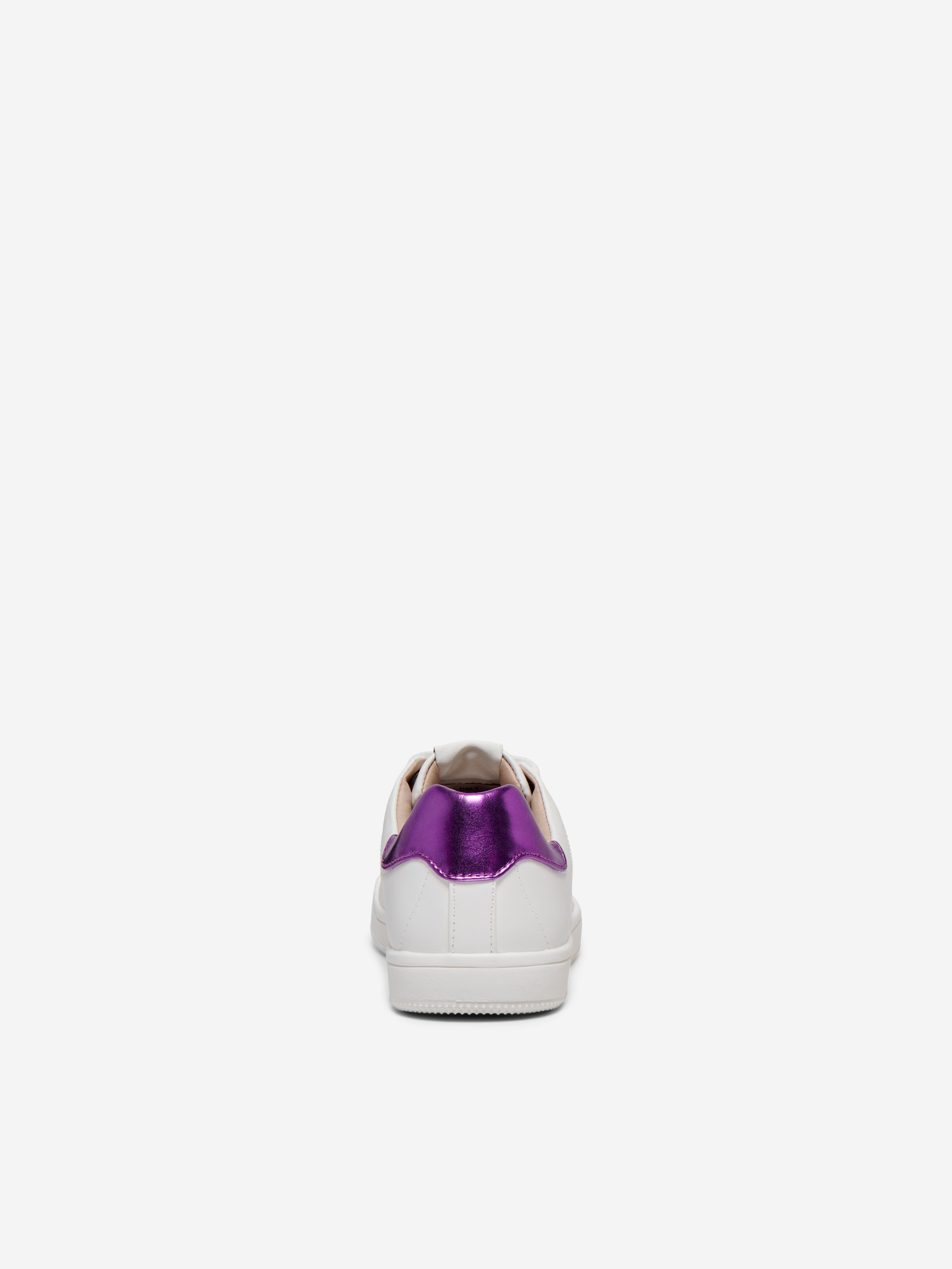 White round toe store sneakers