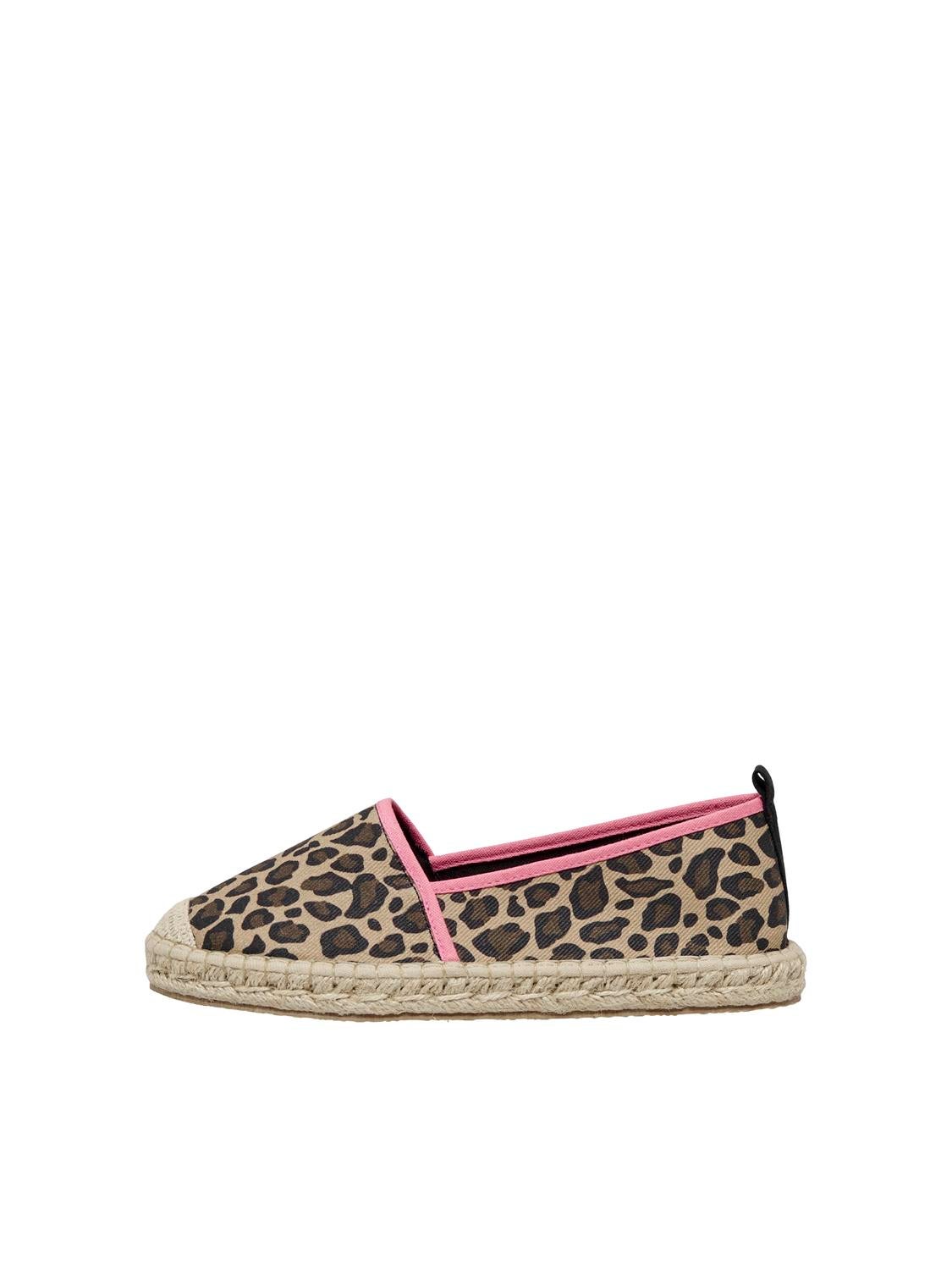 Round sales toe espadrilles