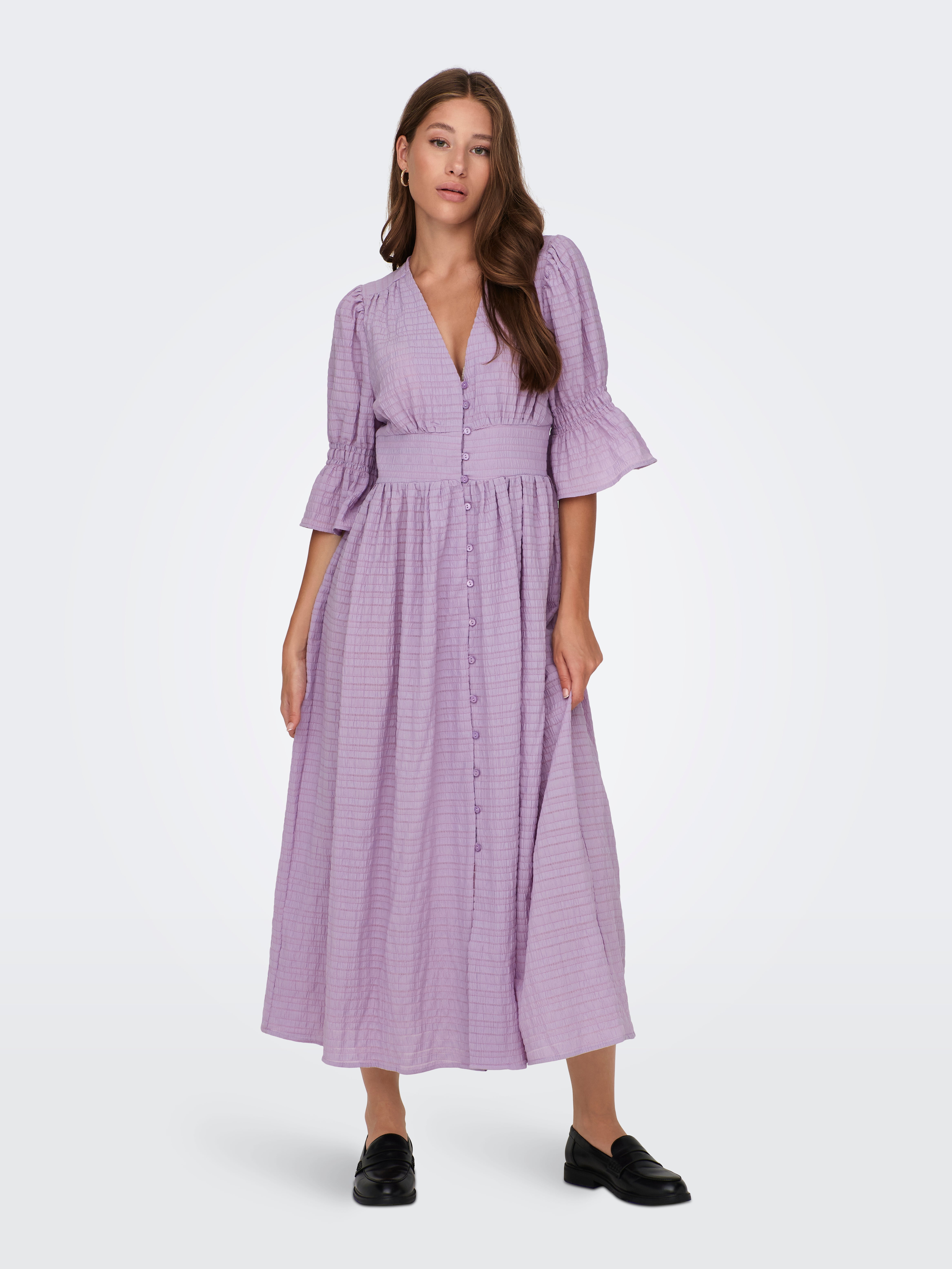 Maxi dress with smock detail with 40% discount! | ONLY®