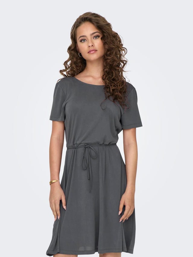 ONLY Regular Fit O-hals Kort kjole - 15289597