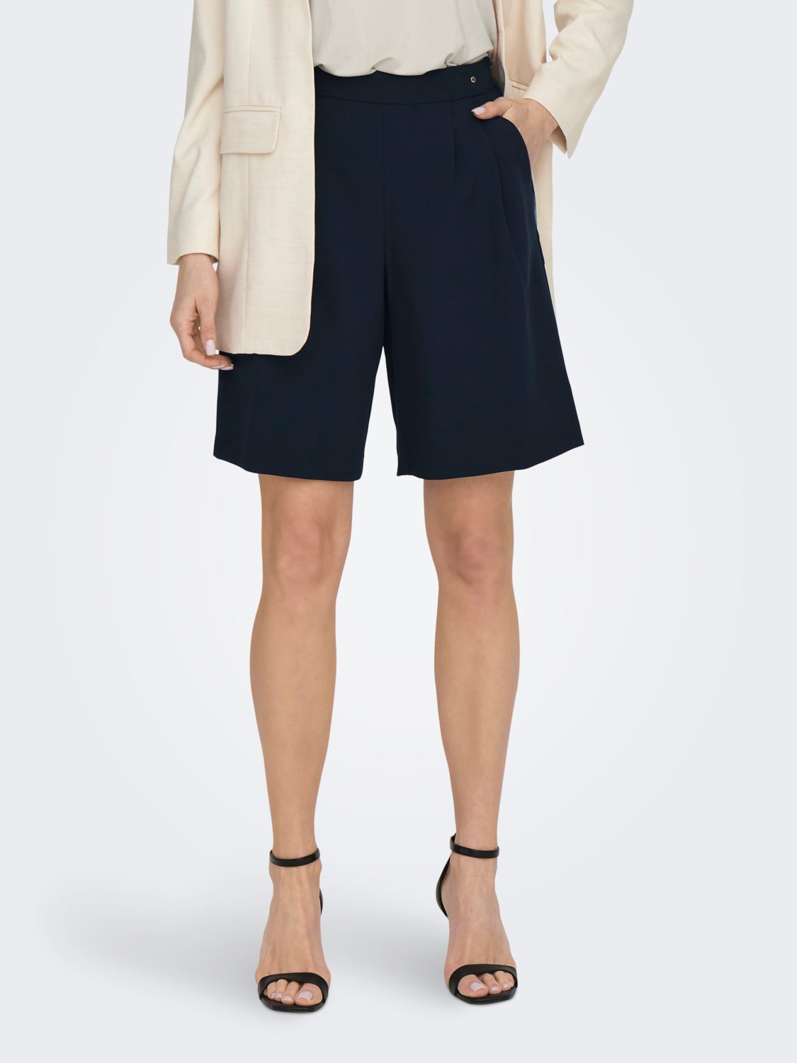 Uniqlo hot sale drape shorts