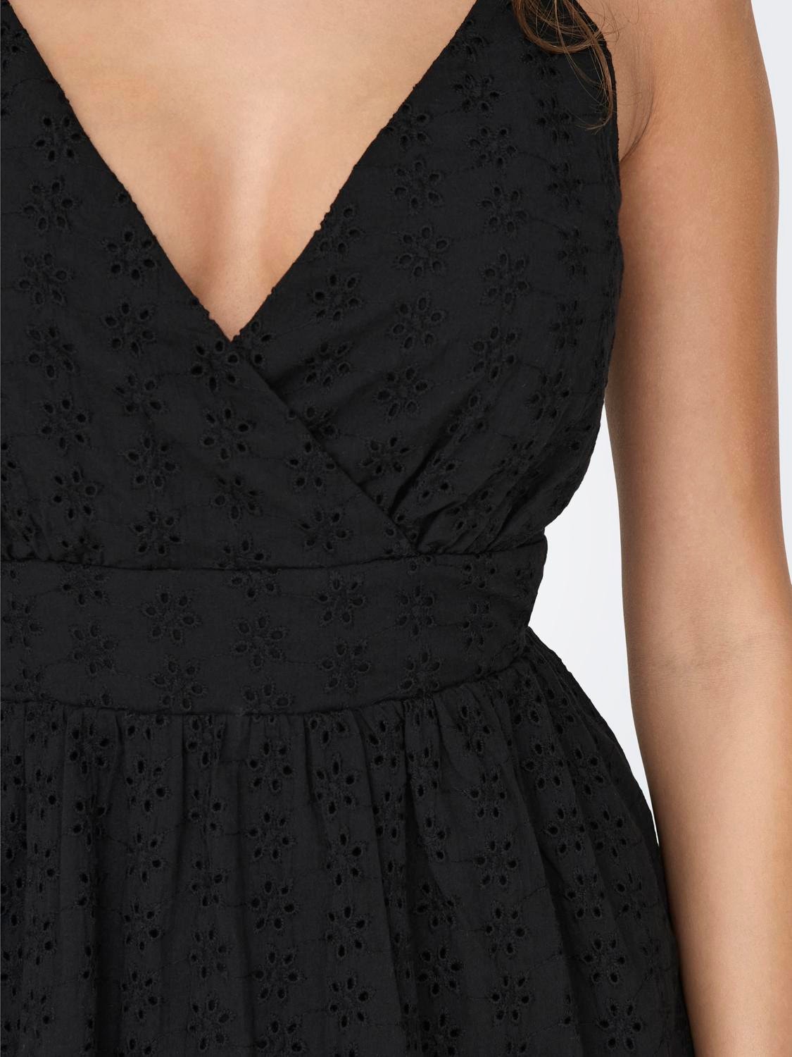 ONLY Regular Fit V-Neck Midi dress -Black - 15291406