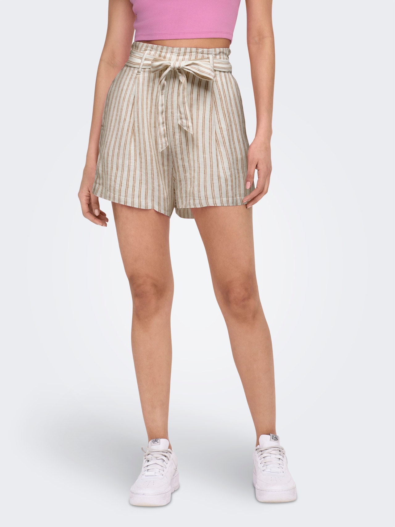 ONLY Linen shorts with high waist -Cloud Dancer - 15292924