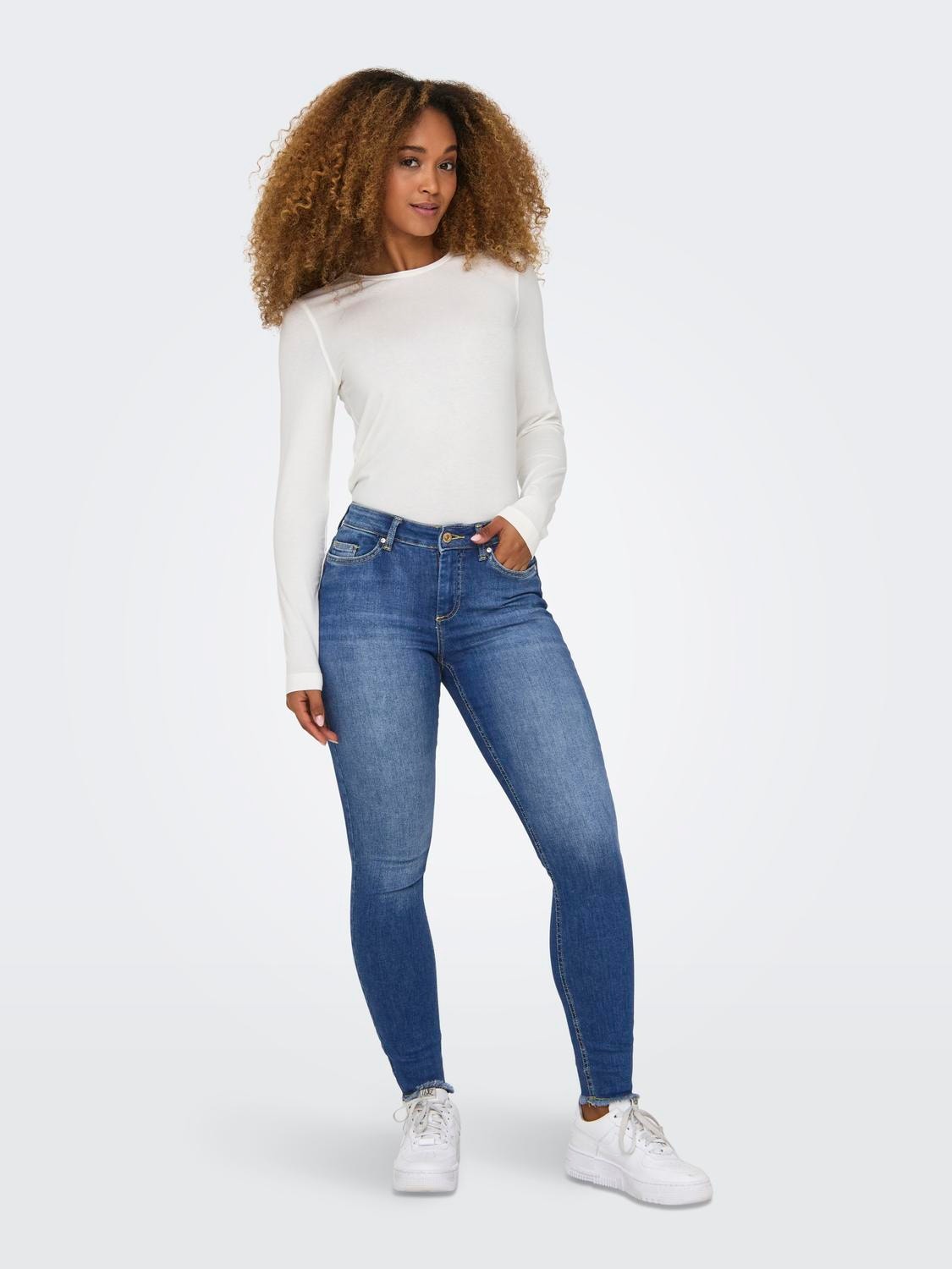 ONLY Skinny Fit Middels høy midje Røff kantskjæring Jeans -Medium Blue Denim - 15293282