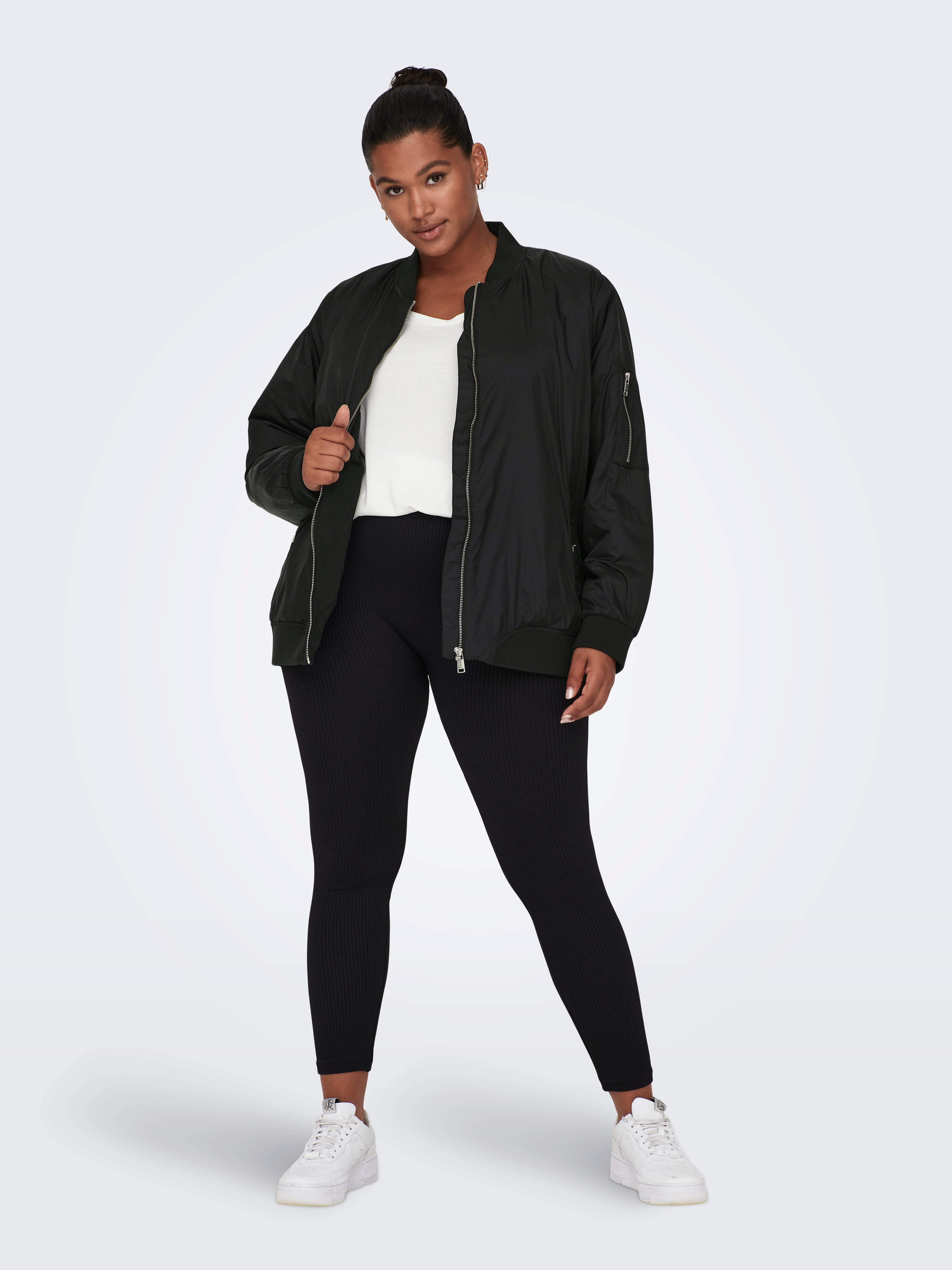 Curvy Bomber jacket | Black | ONLY®