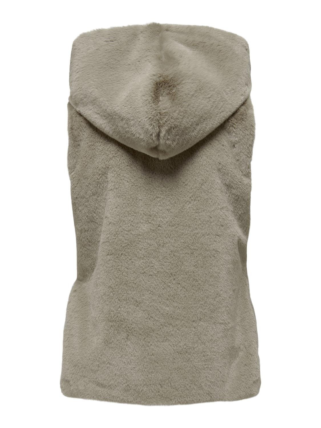 Sleeveless hot sale fur hoodie